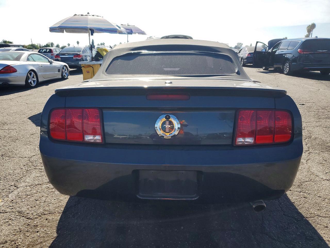 2007 Ford Mustang Charcoal vin: 1ZVHT84N075282844