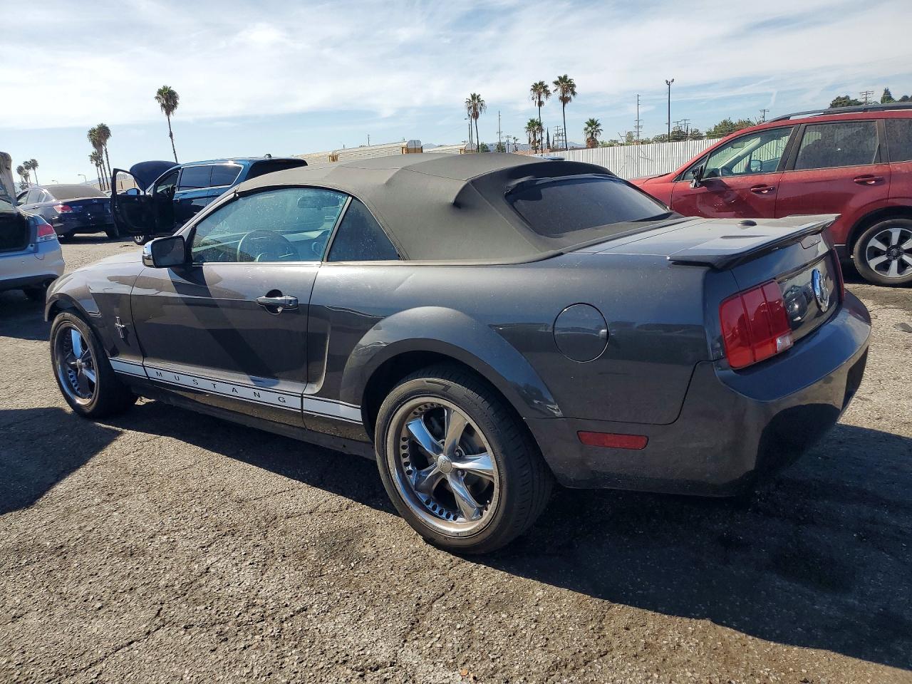 2007 Ford Mustang Charcoal vin: 1ZVHT84N075282844