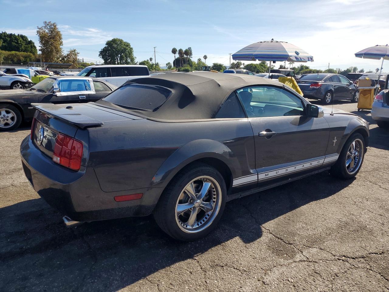 2007 Ford Mustang Charcoal vin: 1ZVHT84N075282844