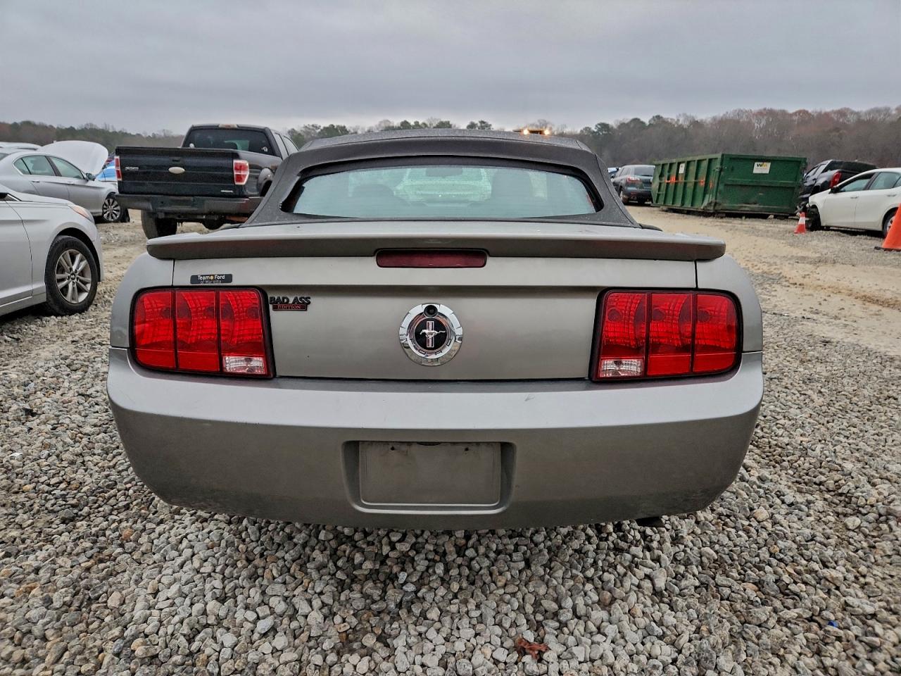 2008 Ford Mustang Gray vin: 1ZVHT84N185178980