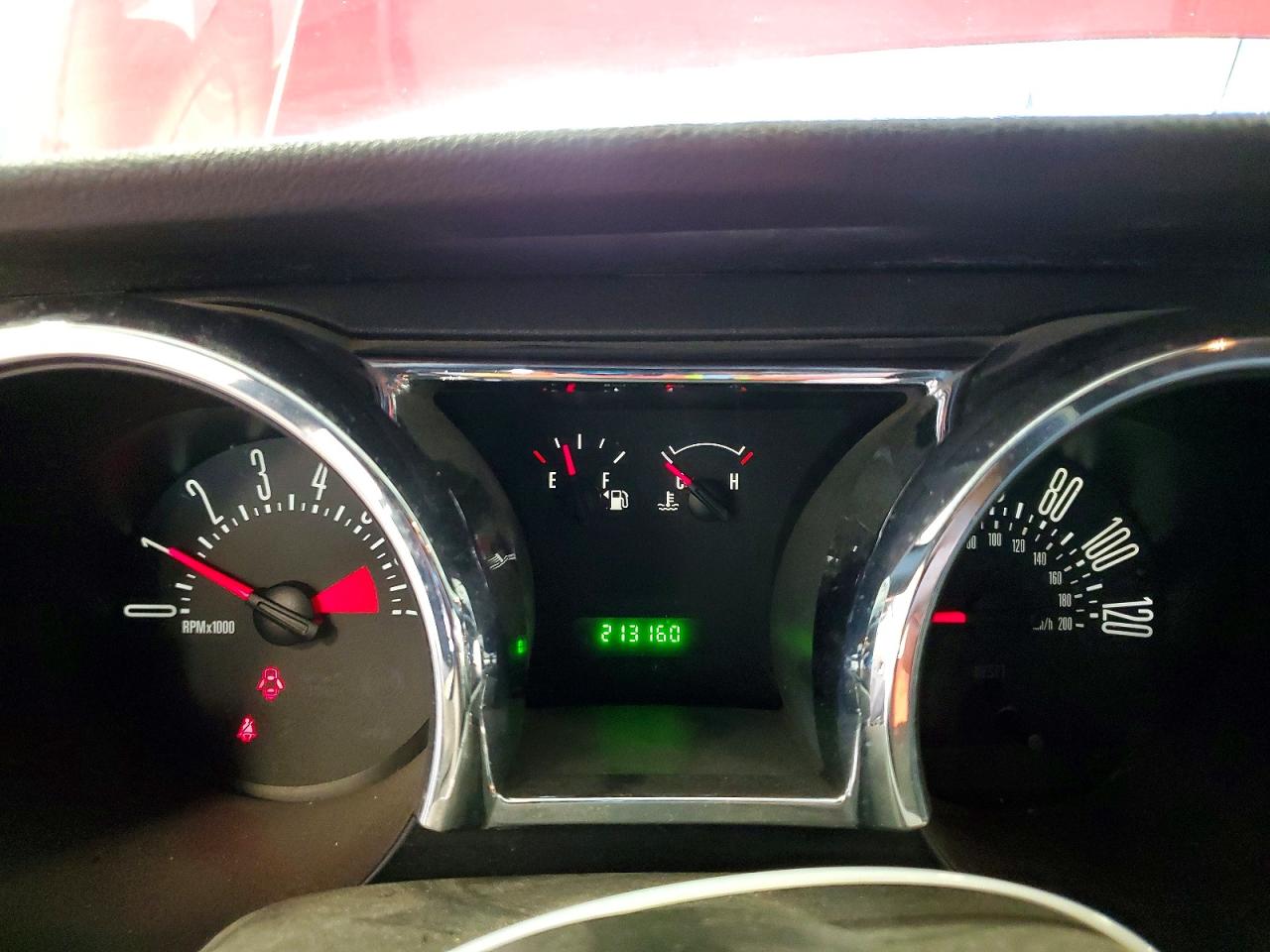 2009 Ford Mustang Red vin: 1ZVHT84N195108011