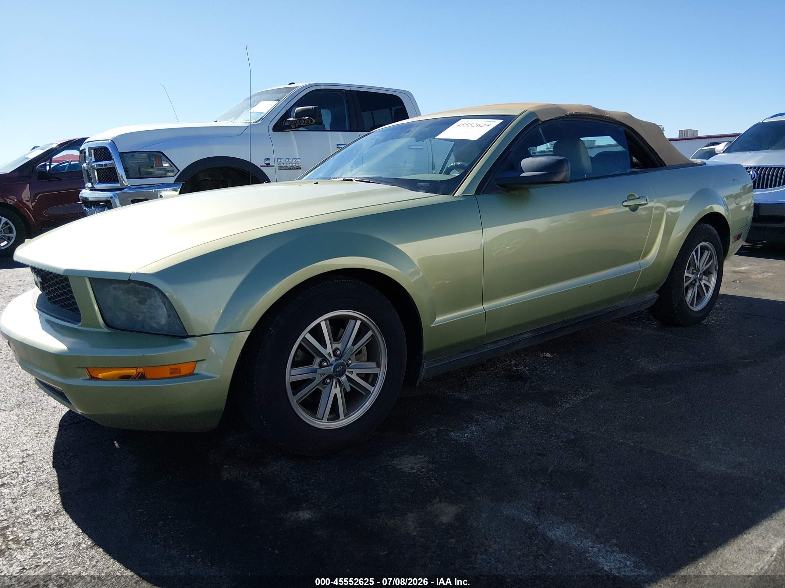 2005 Ford Mustang   Green vin: 1ZVHT84N255226756