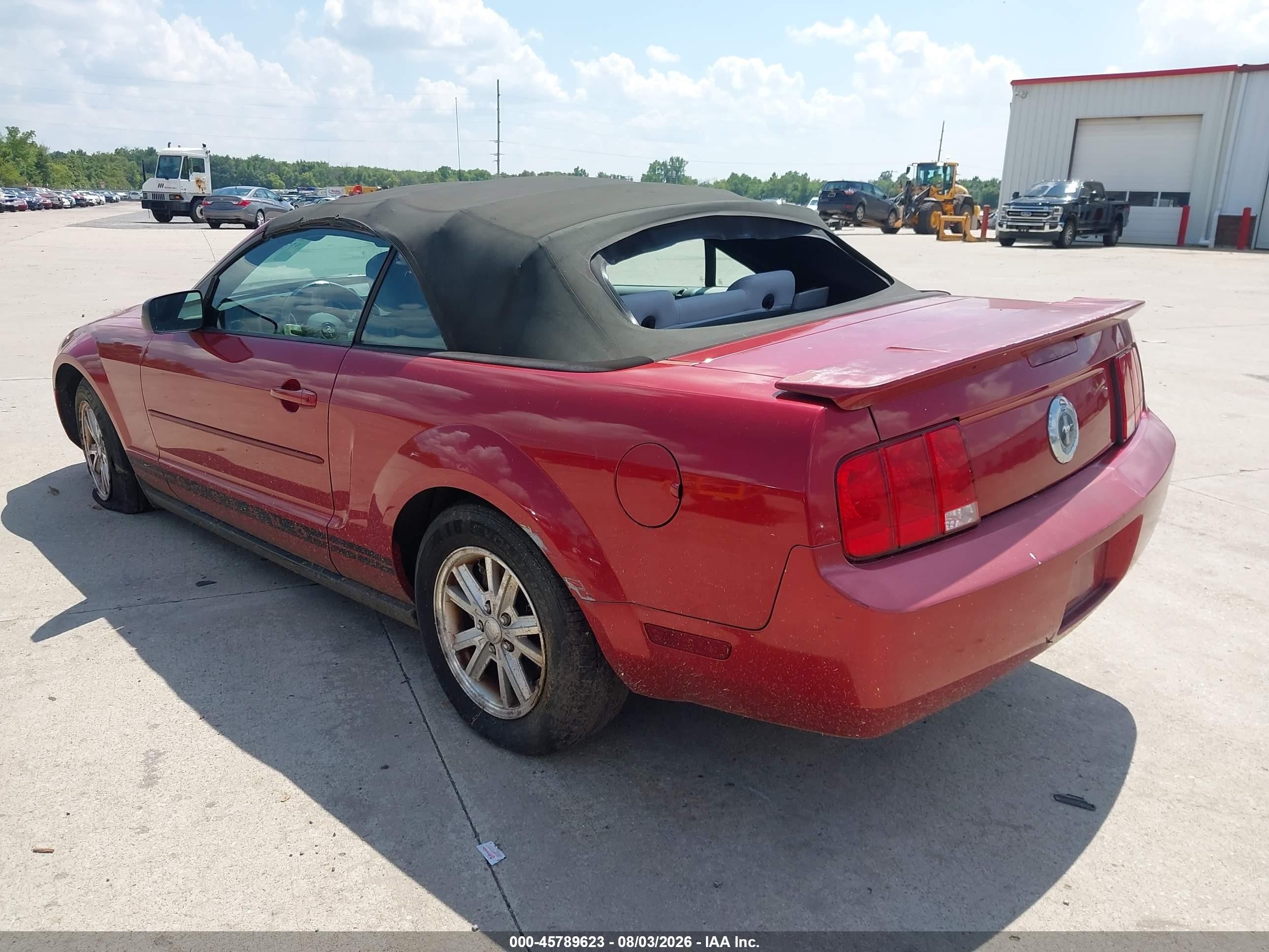 2008 Ford Mustang V6 Deluxe/v6 Premium Red vin: 1ZVHT84N285153456