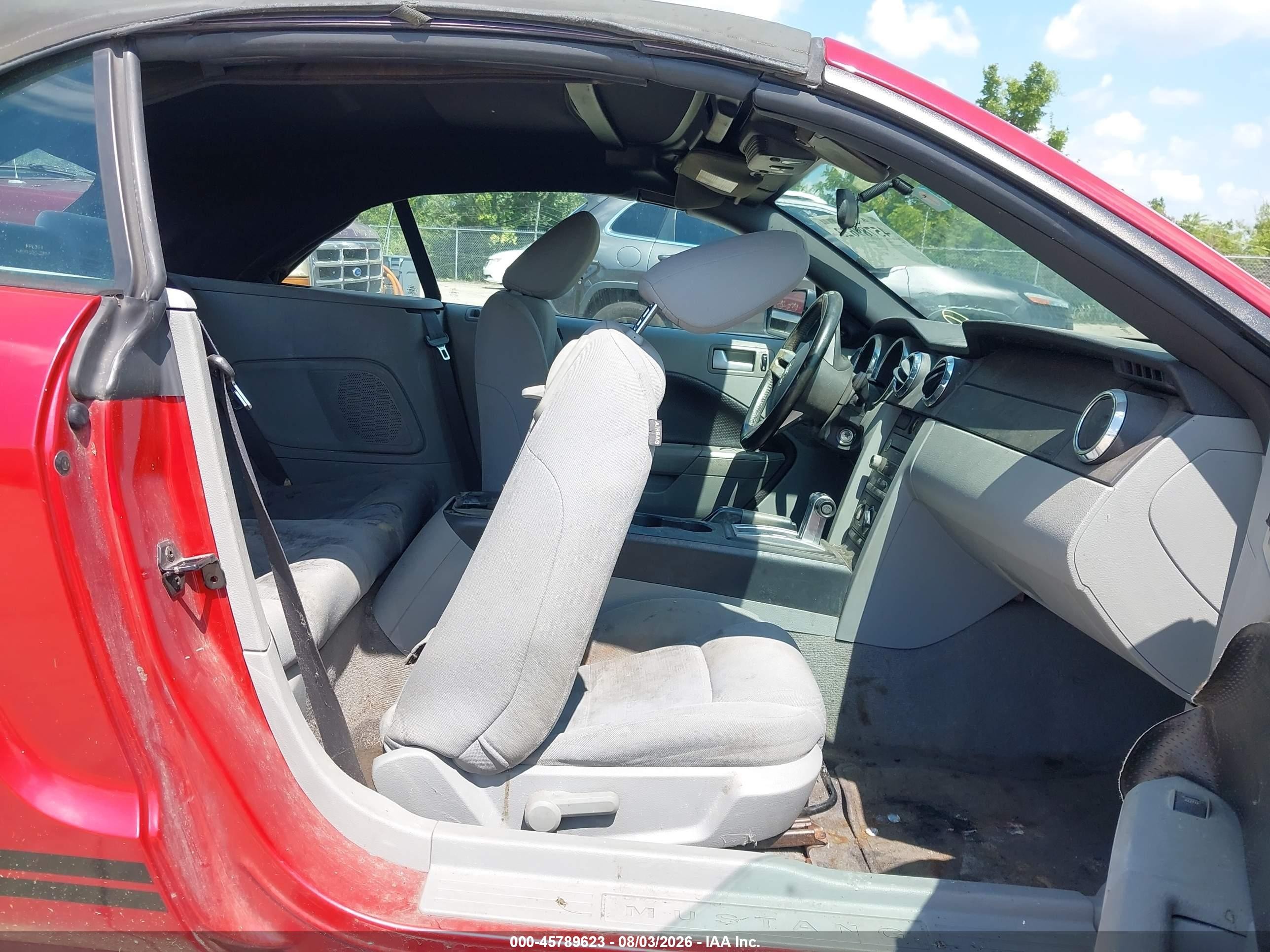 2008 Ford Mustang V6 Deluxe/v6 Premium Red vin: 1ZVHT84N285153456