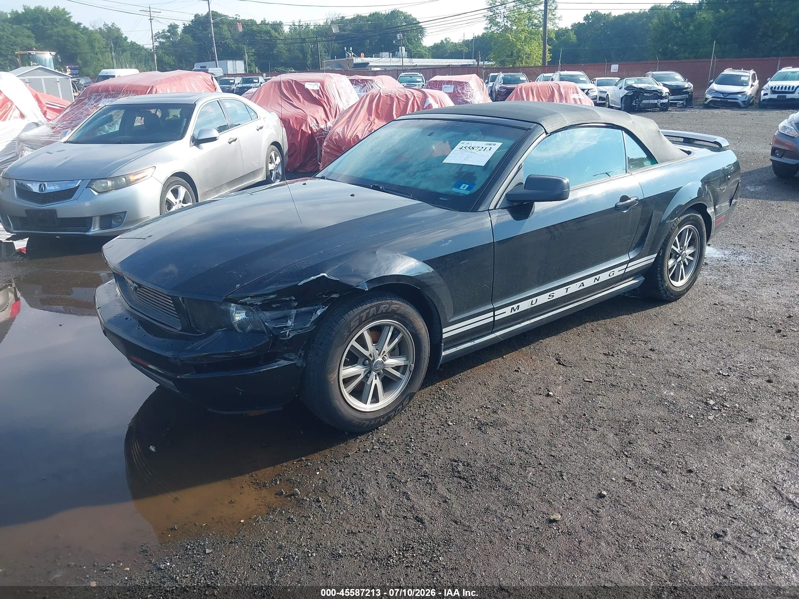 2005 Ford Mustang   Черный vin: 1ZVHT84N355192598