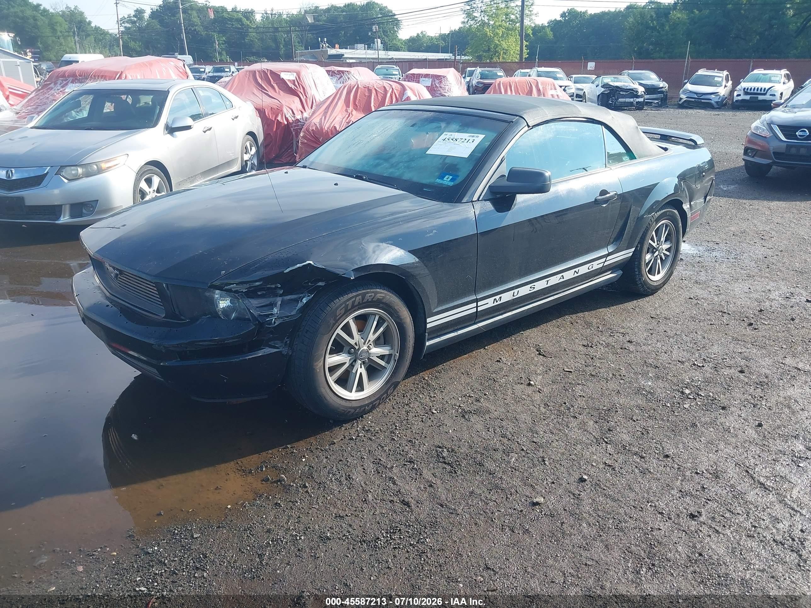 2005 Ford Mustang   Черный vin: 1ZVHT84N355192598