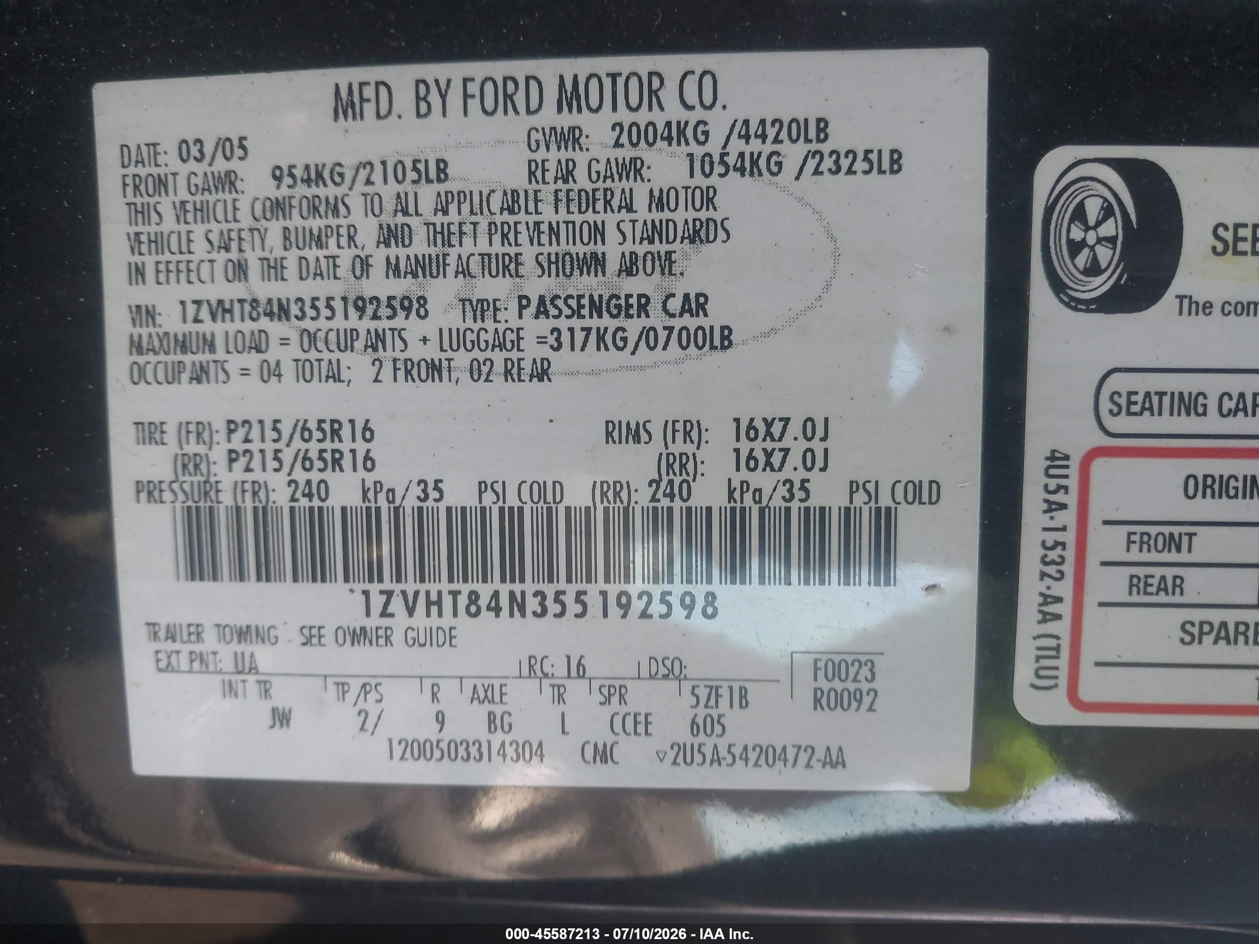 2005 Ford Mustang   Черный vin: 1ZVHT84N355192598