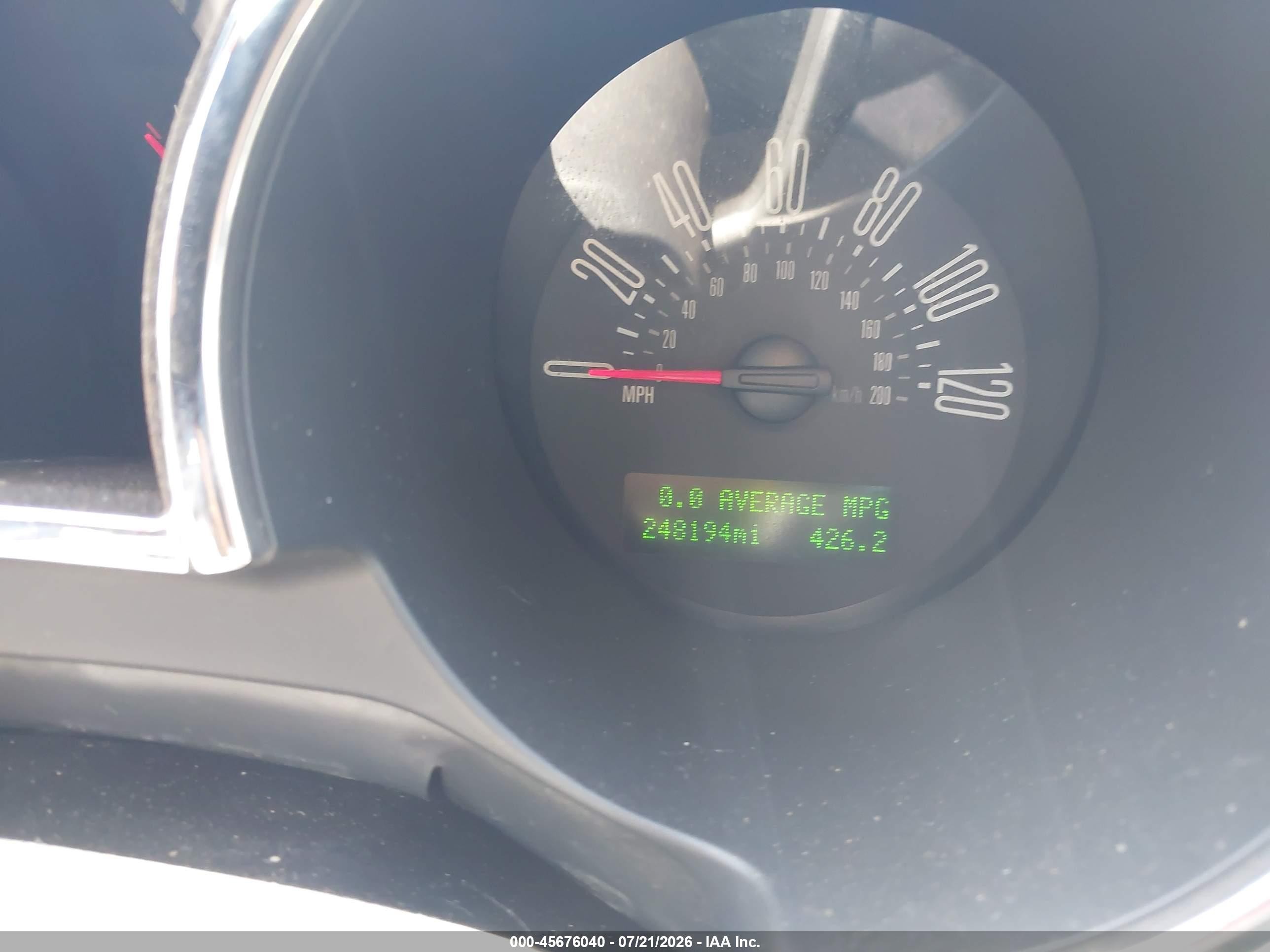 2007 Ford Mustang V6 Deluxe/v6 Premium White vin: 1ZVHT84N375253273