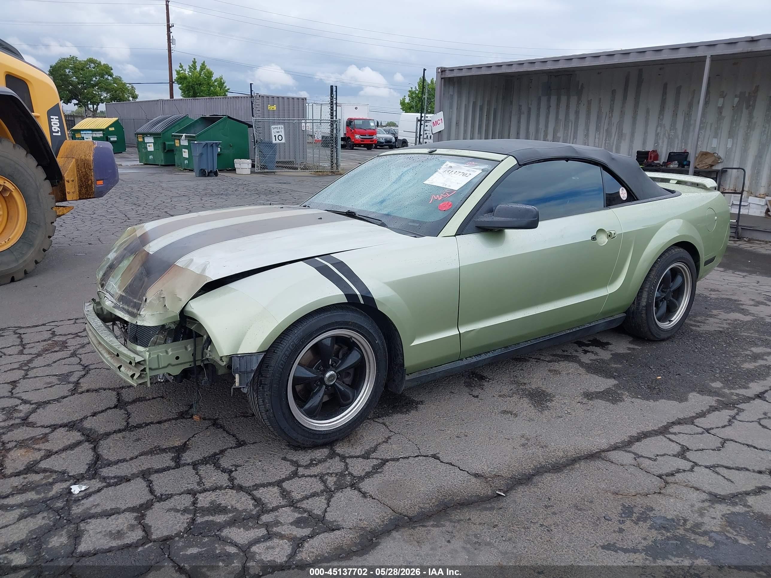2005 Ford Mustang   Green vin: 1ZVHT84N455198877
