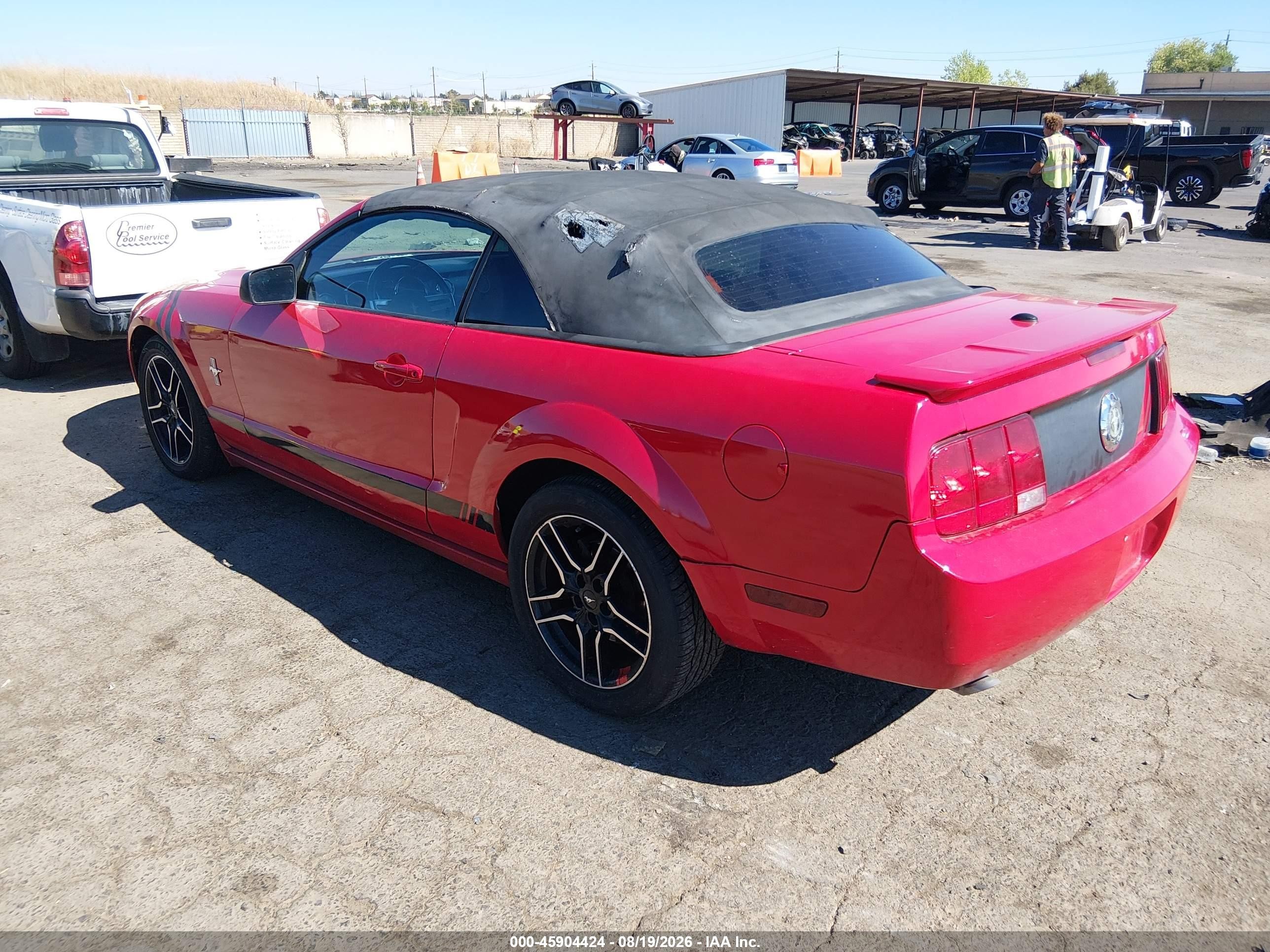 2007 Ford Mustang V6 Deluxe/v6 Premium Red vin: 1ZVHT84N475335044