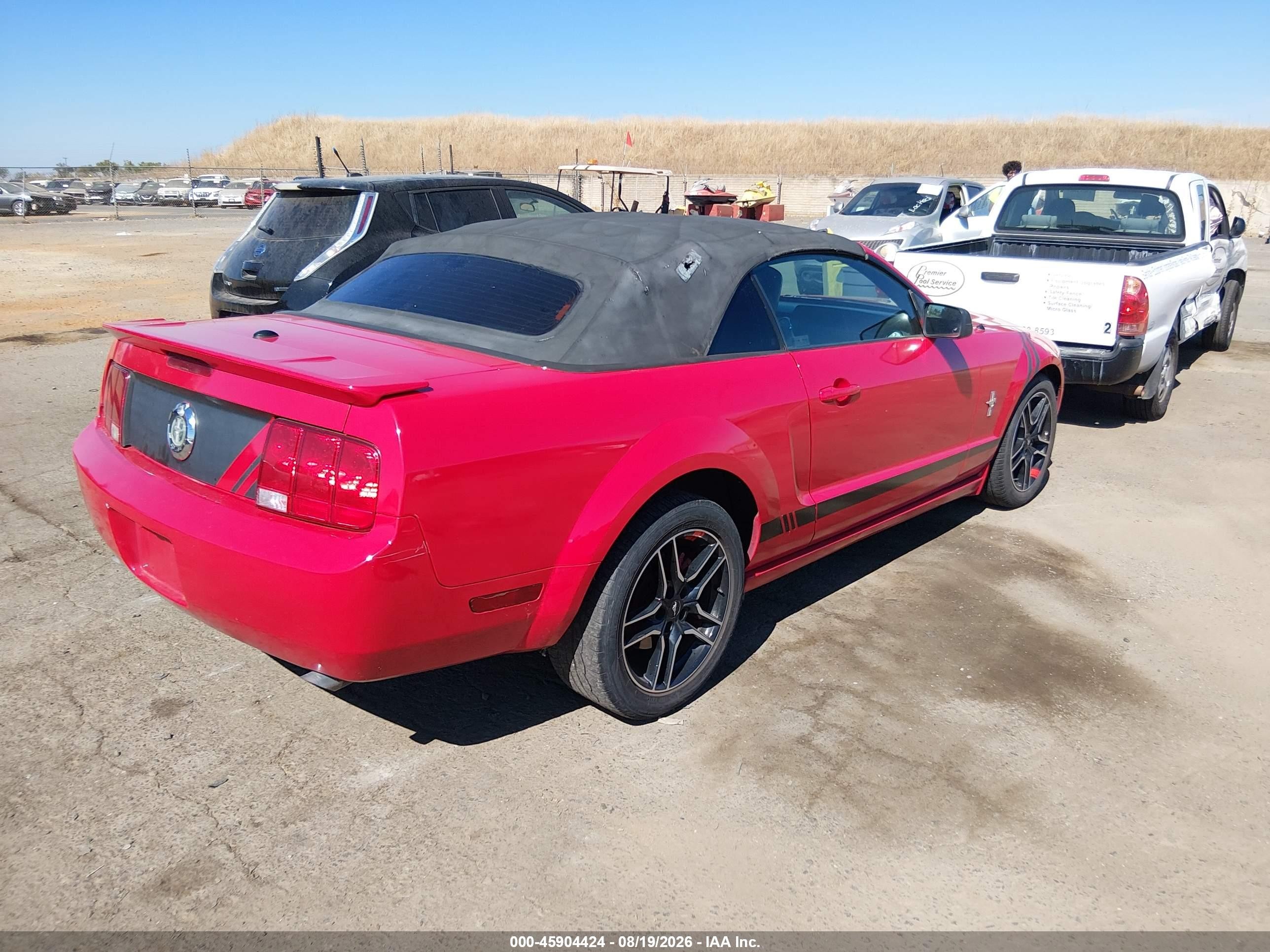 2007 Ford Mustang V6 Deluxe/v6 Premium Red vin: 1ZVHT84N475335044