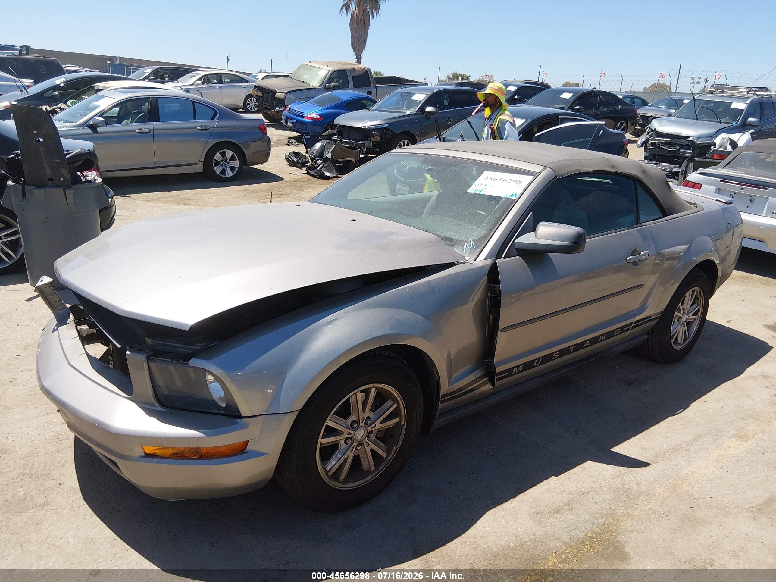 2008 Ford Mustang V6 Deluxe/v6 Premium Silver vin: 1ZVHT84N585178979