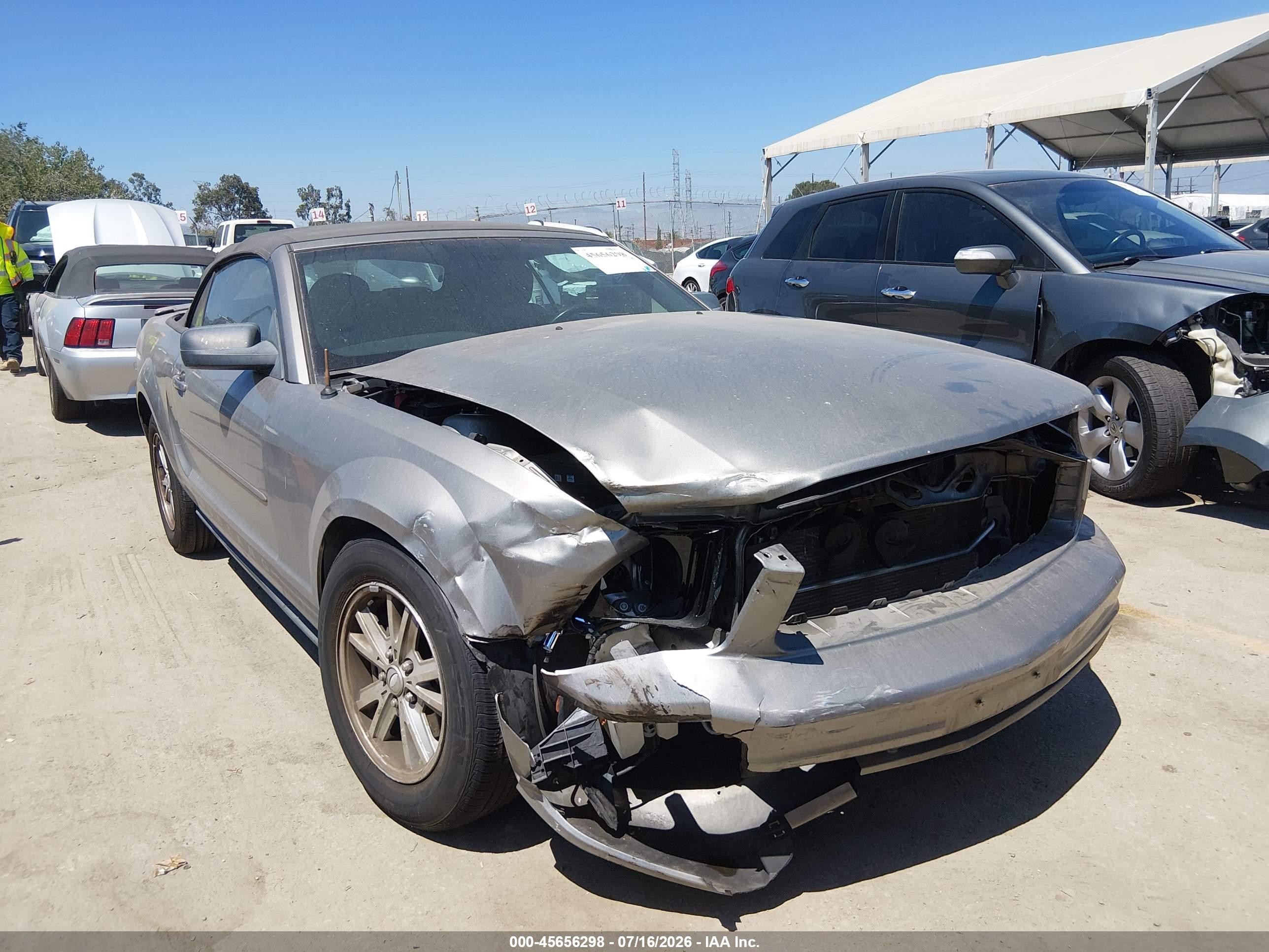 2008 Ford Mustang V6 Deluxe/v6 Premium Silver vin: 1ZVHT84N585178979