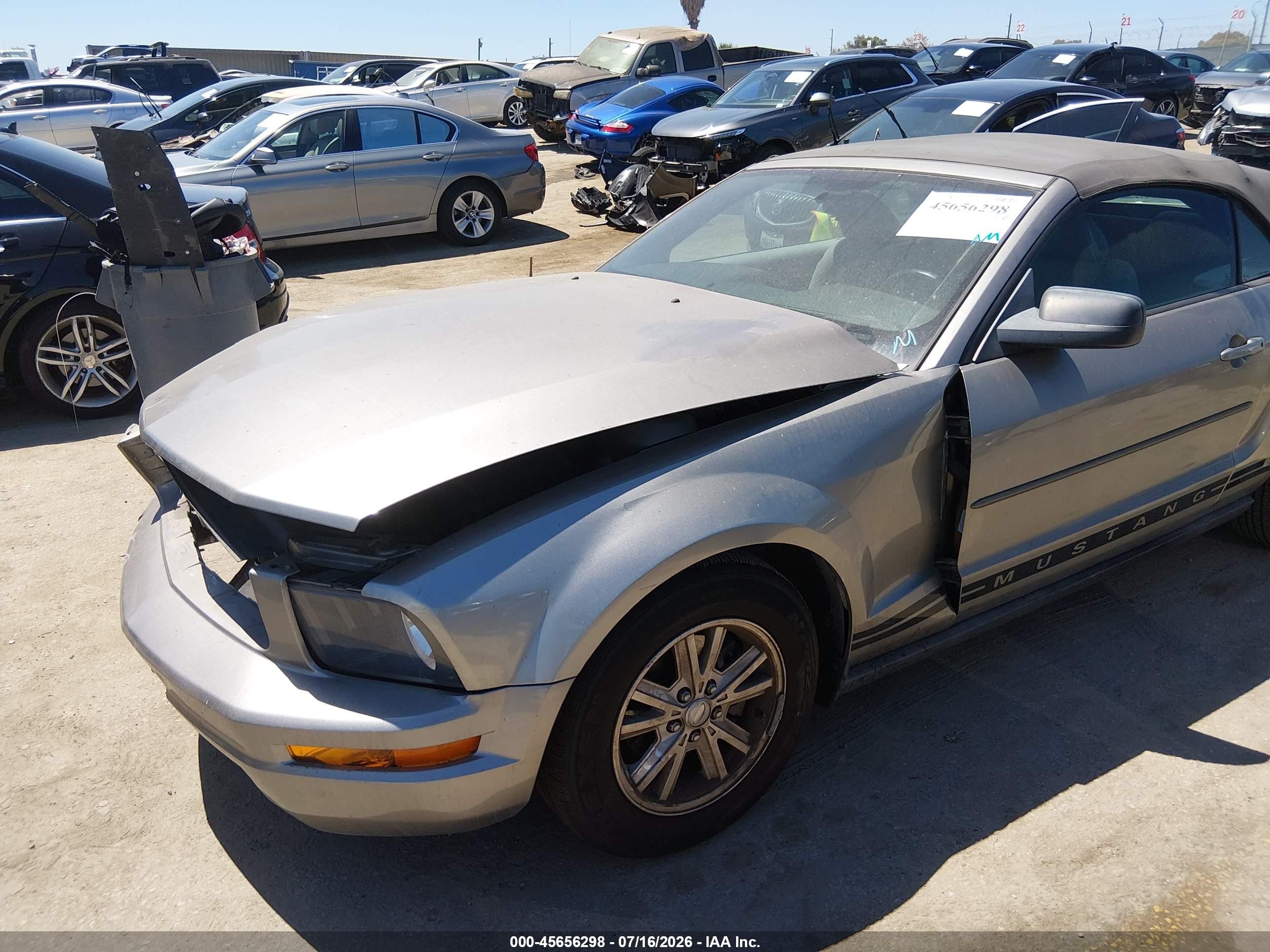 2008 Ford Mustang V6 Deluxe/v6 Premium Silver vin: 1ZVHT84N585178979
