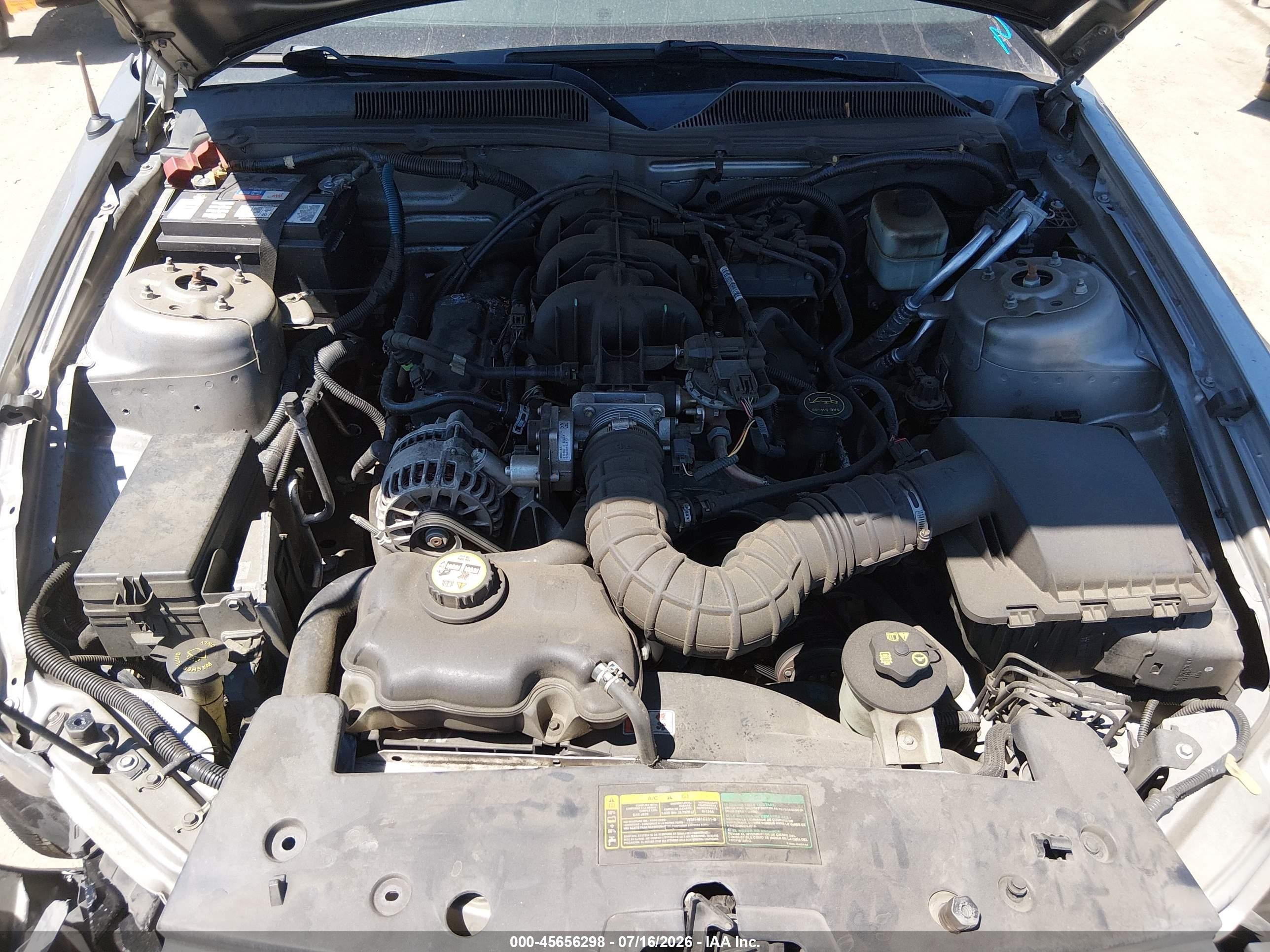 2008 Ford Mustang V6 Deluxe/v6 Premium Silver vin: 1ZVHT84N585178979