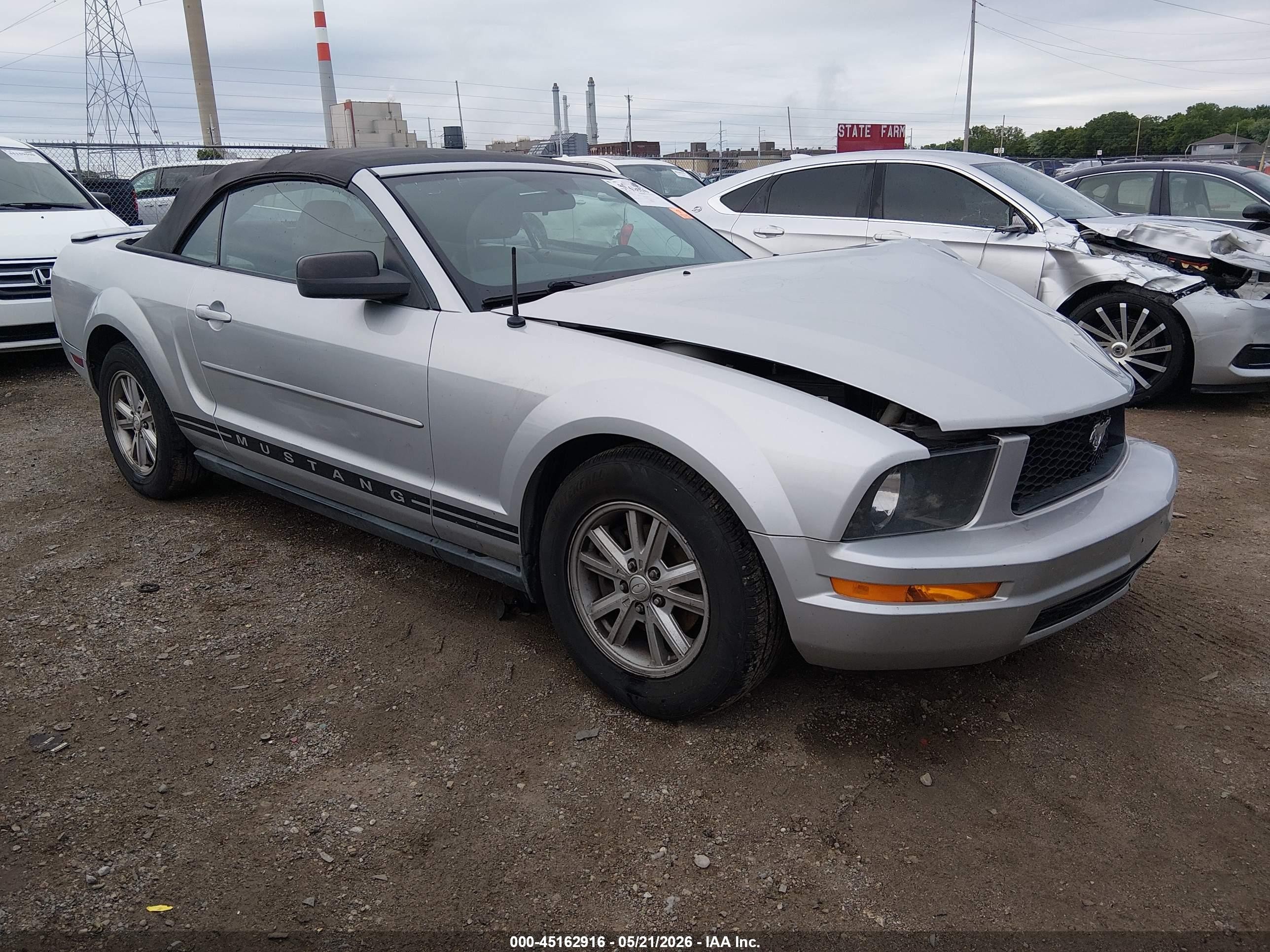 2008 Ford Mustang V6 Deluxe/v6 Premium Silver vin: 1ZVHT84N585190470