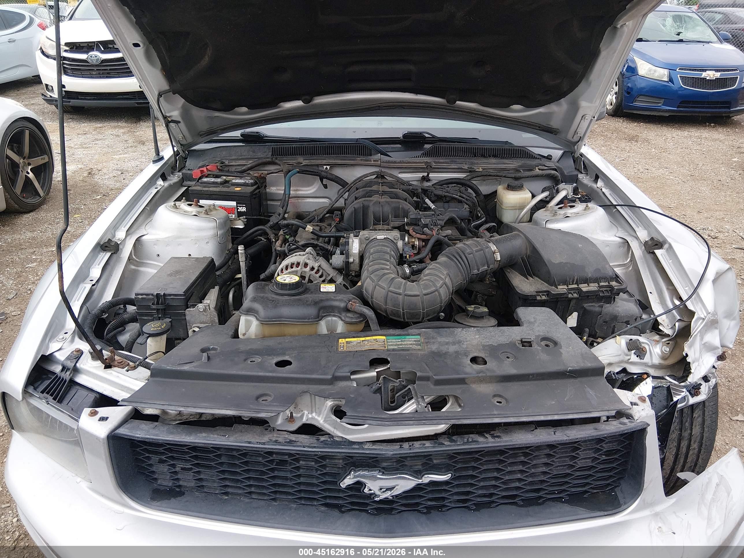 2008 Ford Mustang V6 Deluxe/v6 Premium Silver vin: 1ZVHT84N585190470