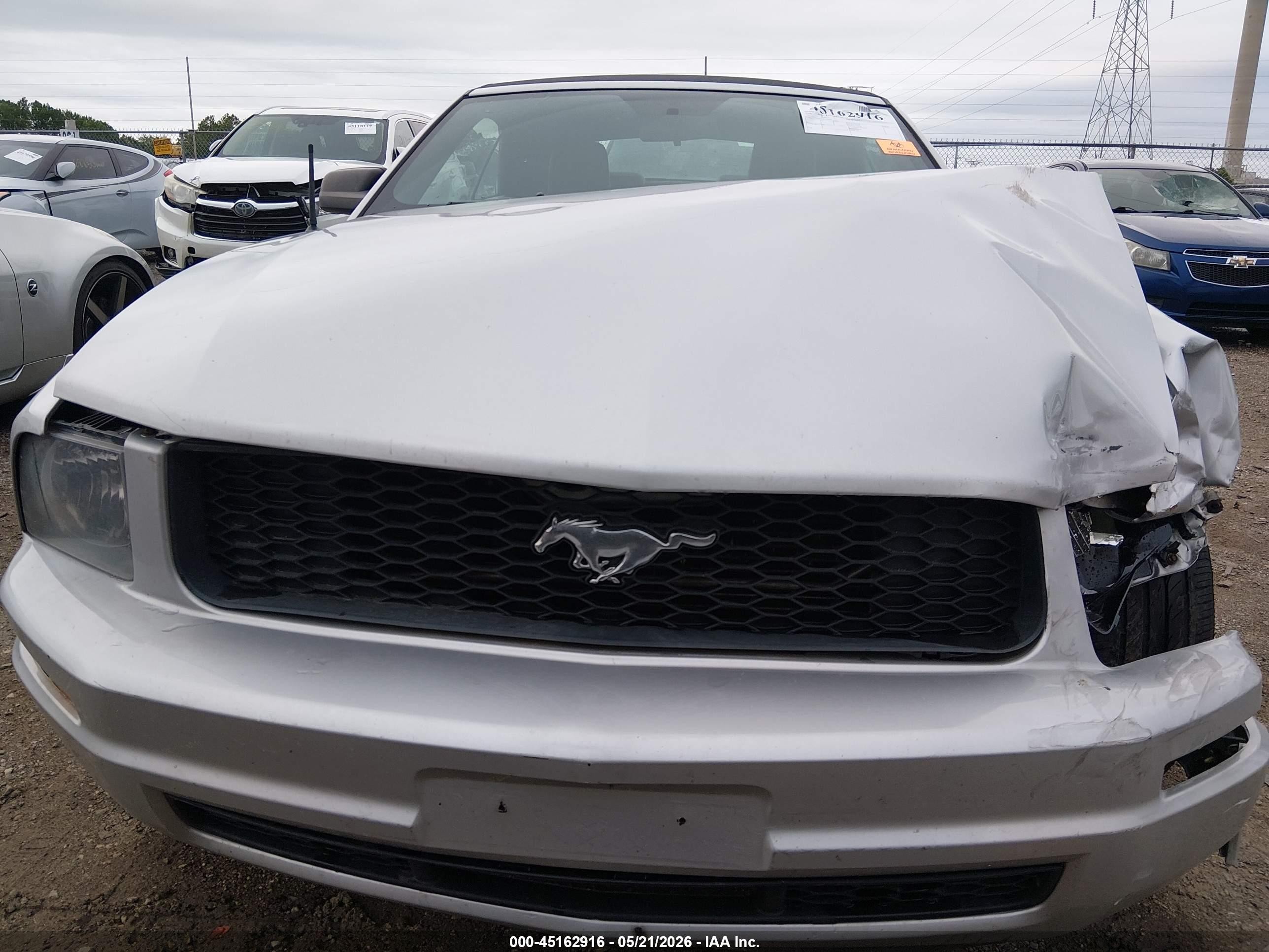 2008 Ford Mustang V6 Deluxe/v6 Premium Silver vin: 1ZVHT84N585190470