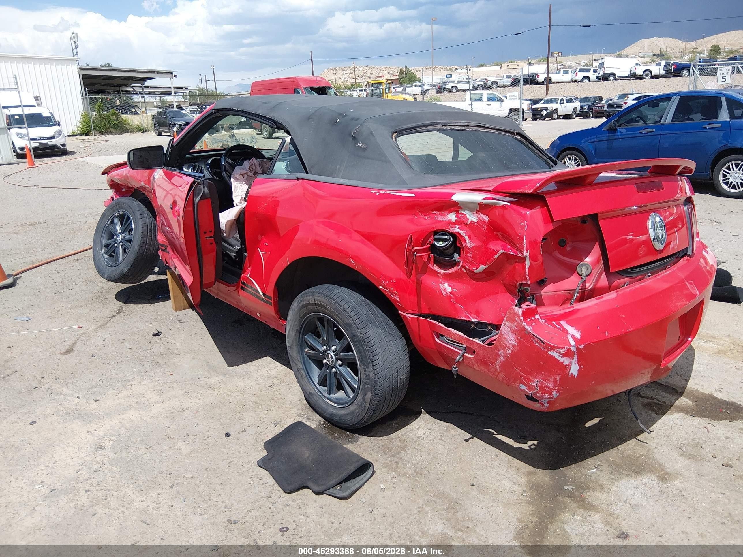 2006 Ford Mustang V6 Red vin: 1ZVHT84N665144675