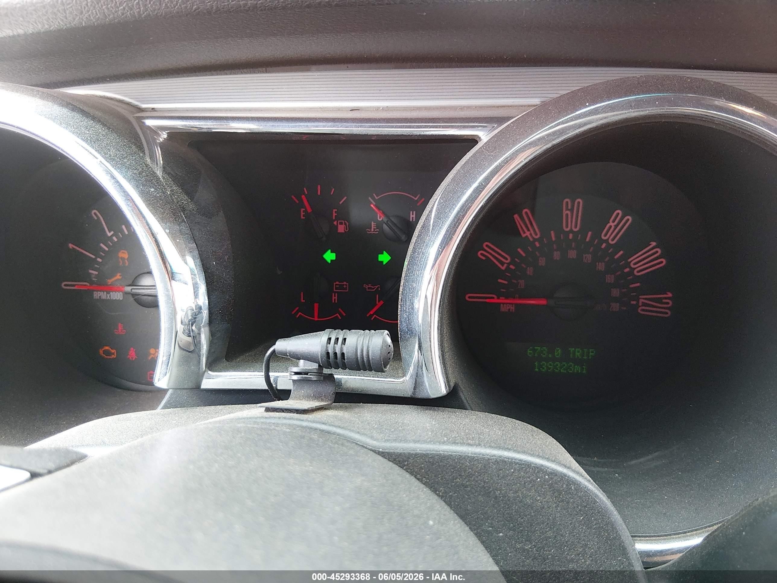 2006 Ford Mustang V6 Red vin: 1ZVHT84N665144675