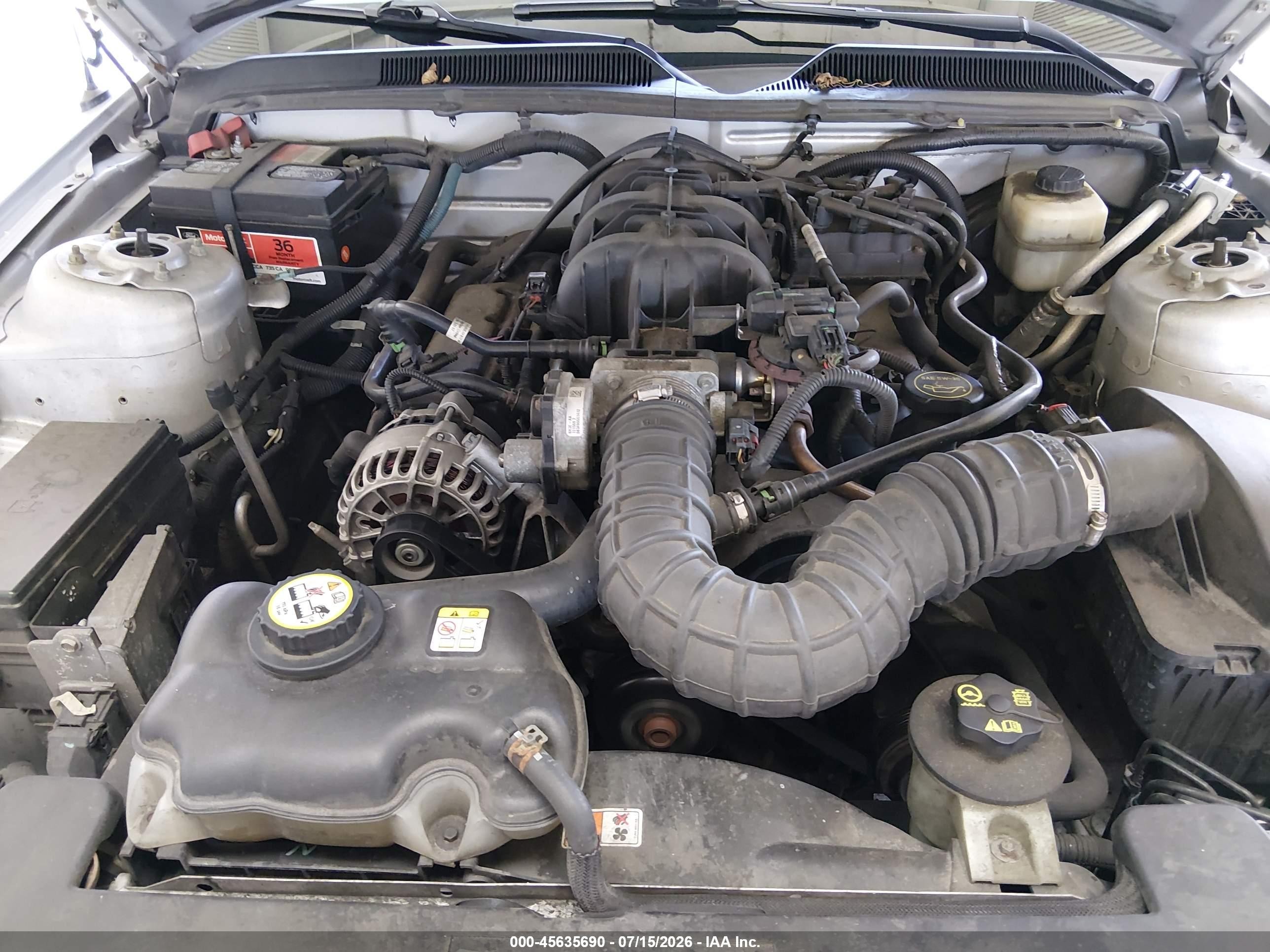 2007 Ford Mustang V6 Deluxe/v6 Premium Silver vin: 1ZVHT84N675324482