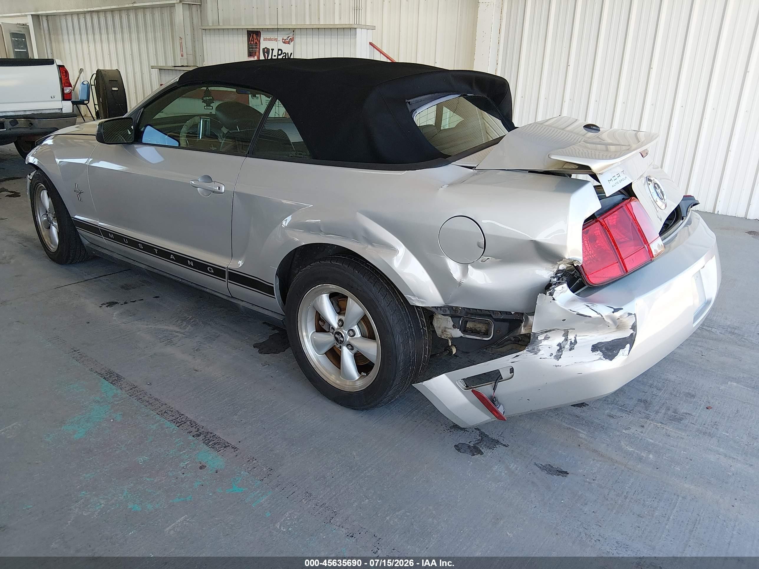 2007 Ford Mustang V6 Deluxe/v6 Premium Silver vin: 1ZVHT84N675324482
