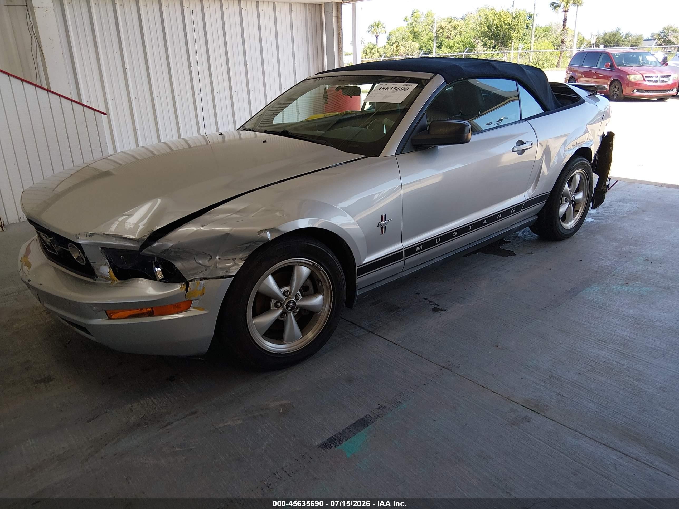 2007 Ford Mustang V6 Deluxe/v6 Premium Silver vin: 1ZVHT84N675324482
