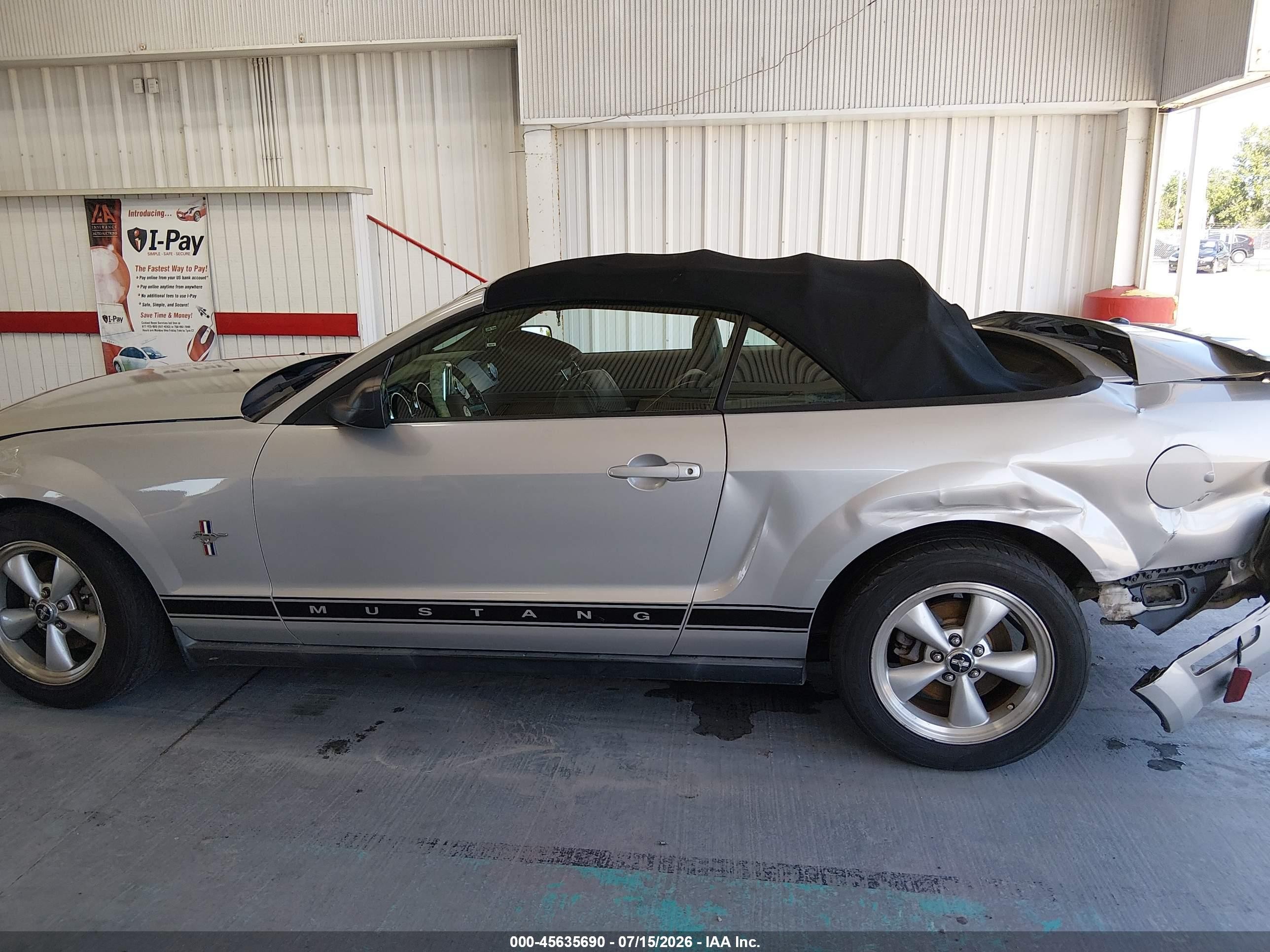 2007 Ford Mustang V6 Deluxe/v6 Premium Silver vin: 1ZVHT84N675324482