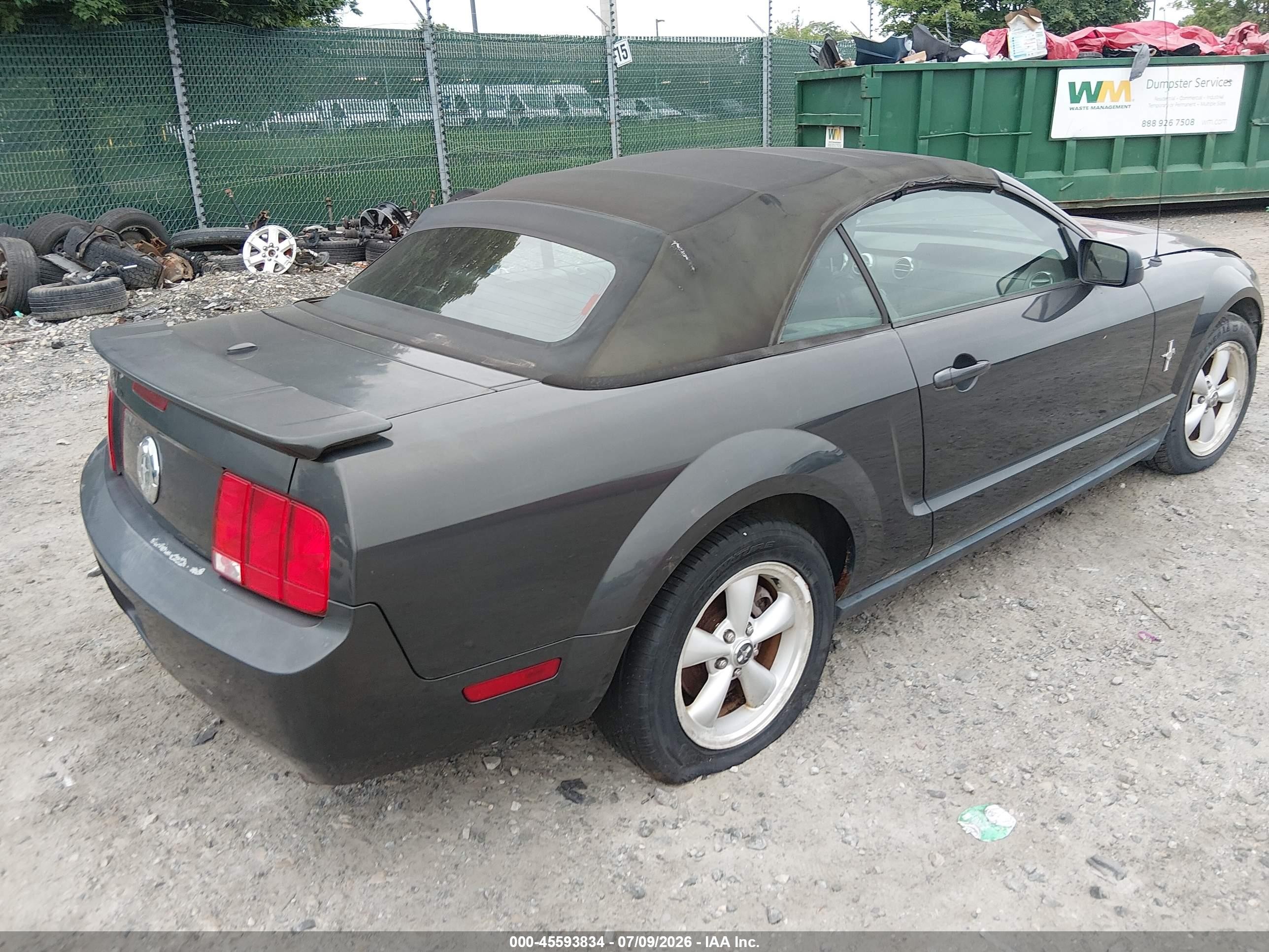 2007 Ford Mustang V6 Deluxe/v6 Premium Gray vin: 1ZVHT84N675364769