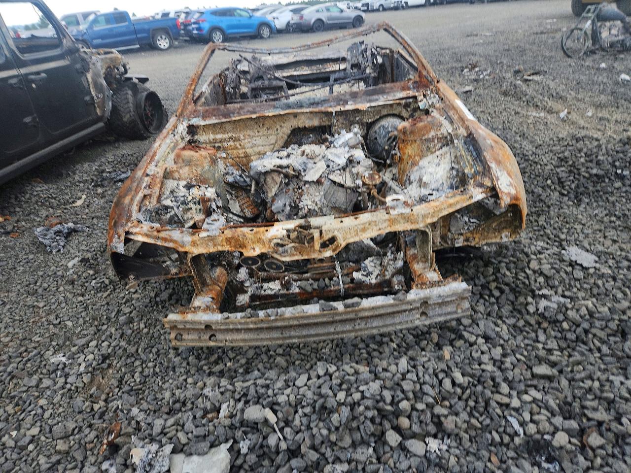 2008 Ford Mustang Burn vin: 1ZVHT84N685127104