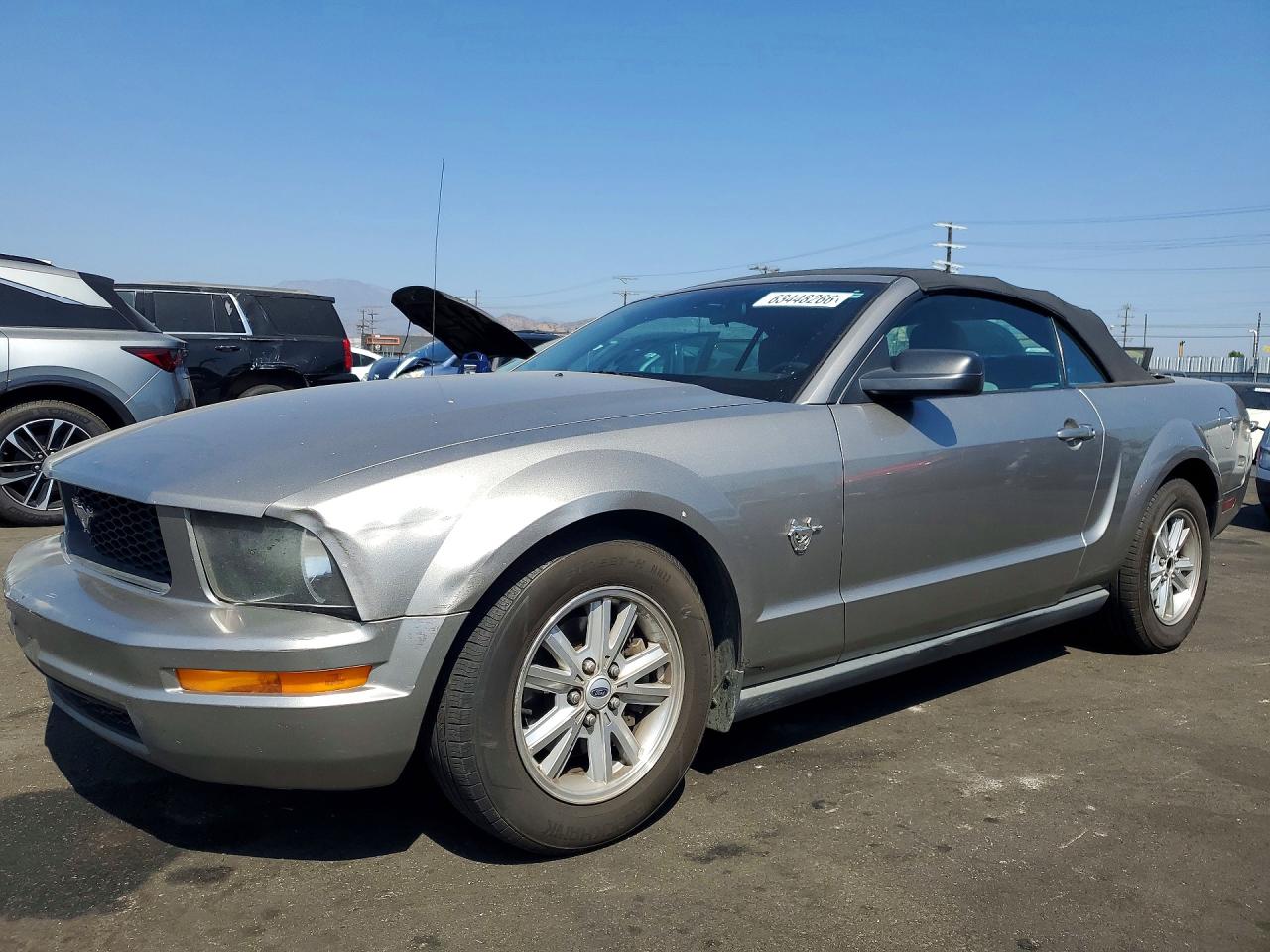 2009 Ford Mustang Silver vin: 1ZVHT84N695112524