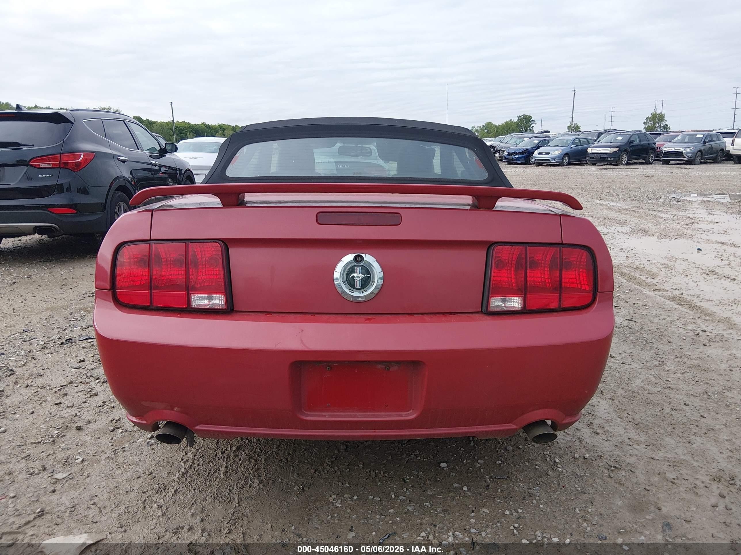 2007 Ford Mustang V6 Deluxe/v6 Premium Red vin: 1ZVHT84N775350654