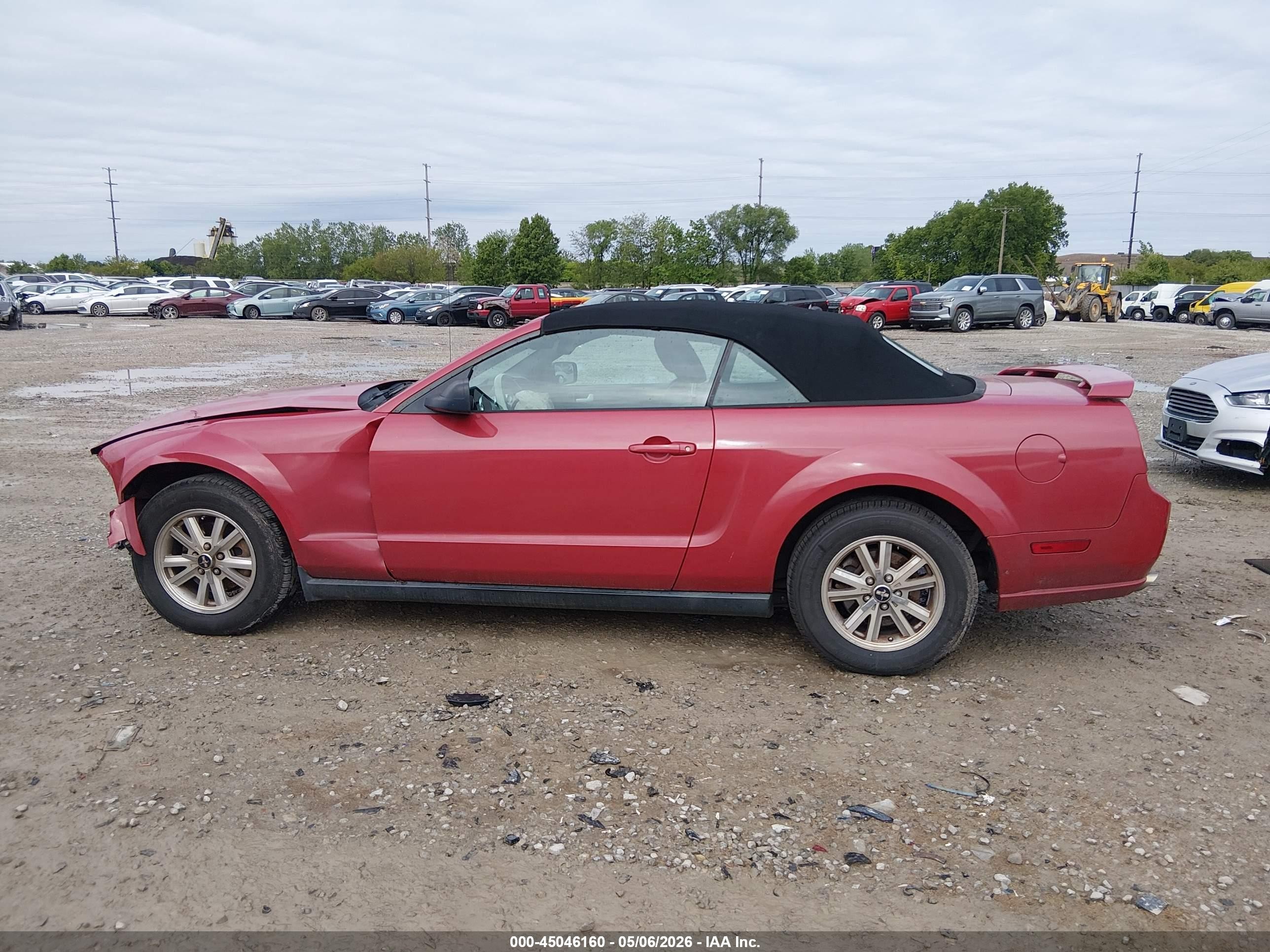2007 Ford Mustang V6 Deluxe/v6 Premium Red vin: 1ZVHT84N775350654