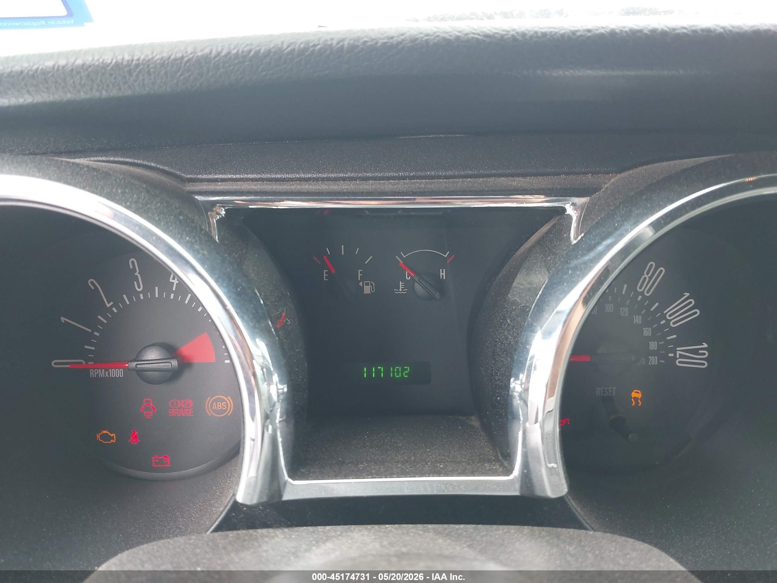 2008 Ford Mustang V6 Deluxe/v6 Premium White vin: 1ZVHT84N785144297