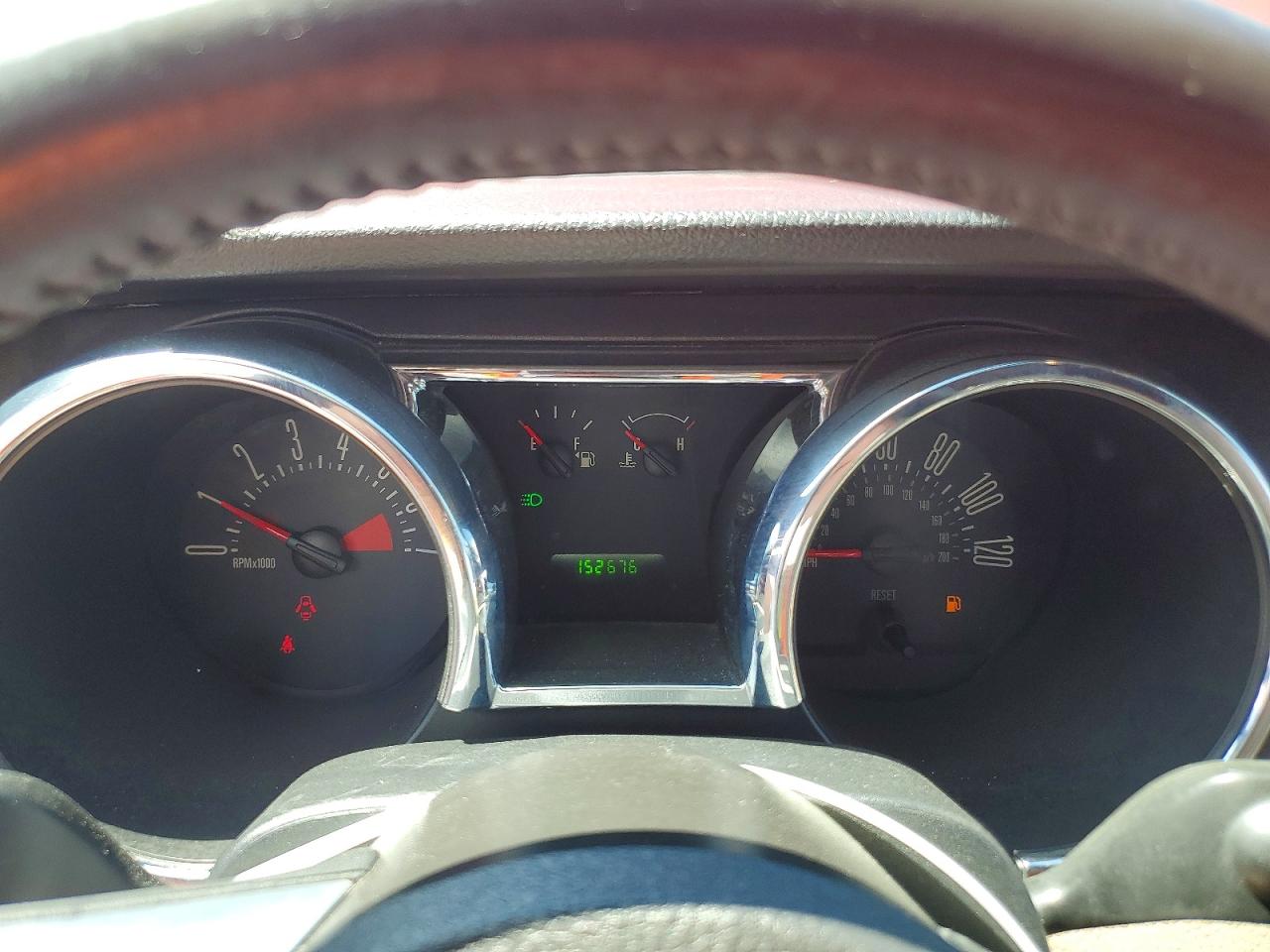 2008 Ford Mustang Красный vin: 1ZVHT84N785155347