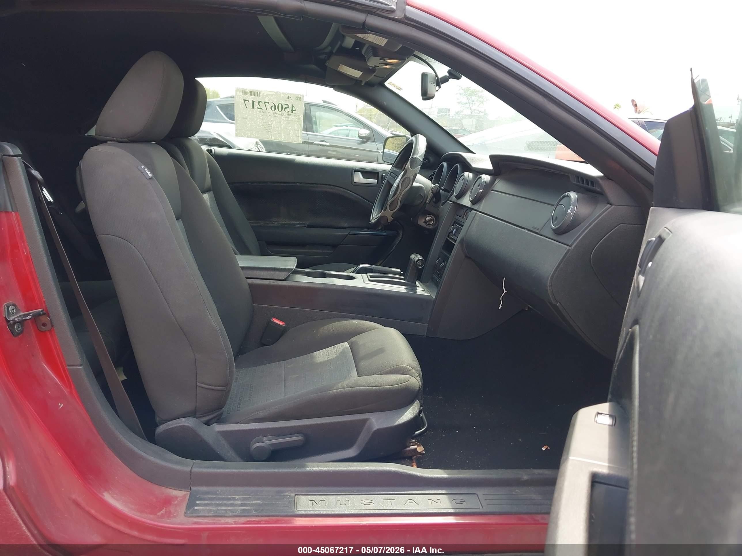 2009 Ford Mustang V6/v6 Premium Red vin: 1ZVHT84N795133995