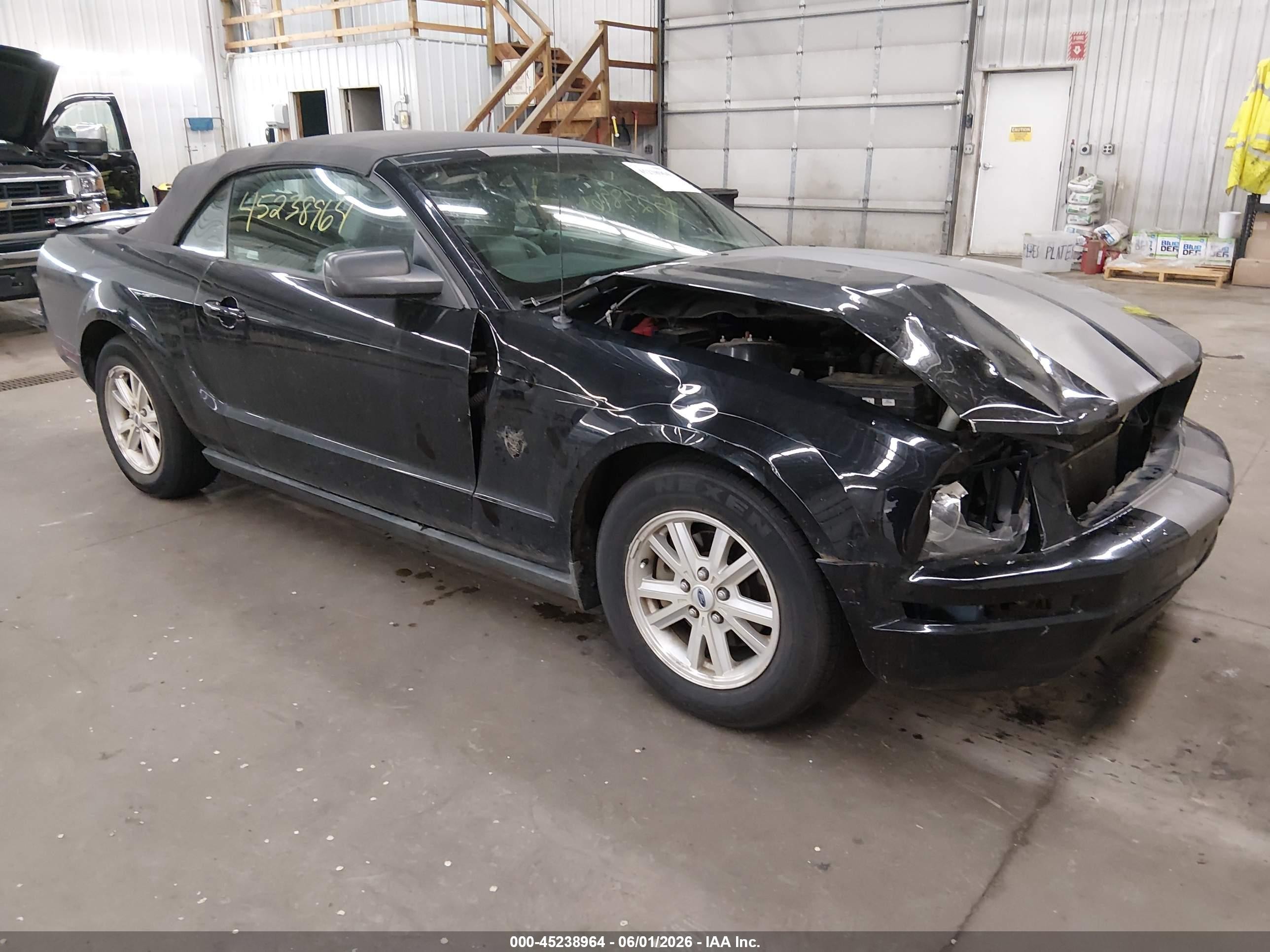 2009 Ford Mustang V6/v6 Premium Black vin: 1ZVHT84N895115778