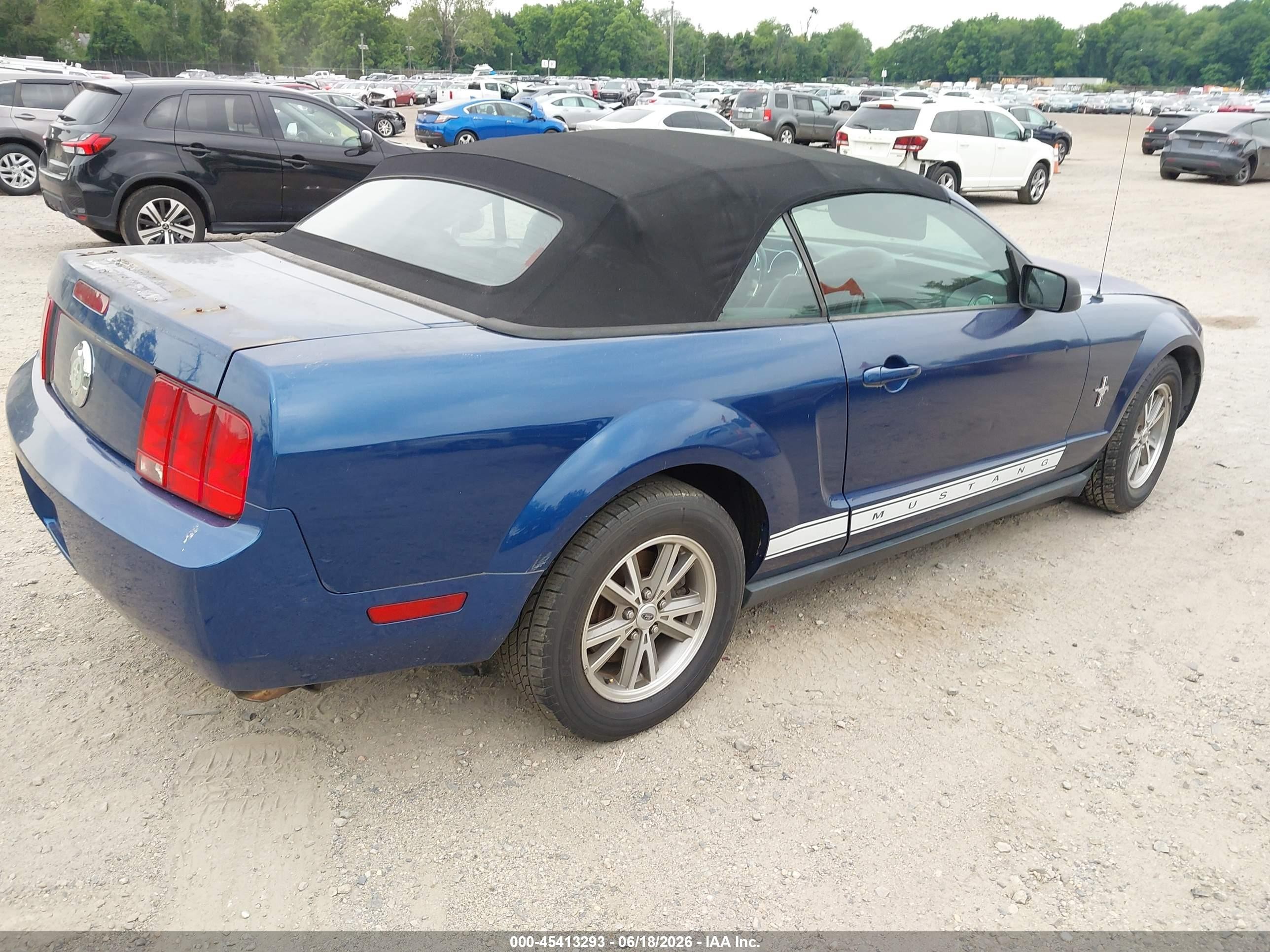 2007 Ford Mustang V6 Deluxe/v6 Premium Blue vin: 1ZVHT84N975197842