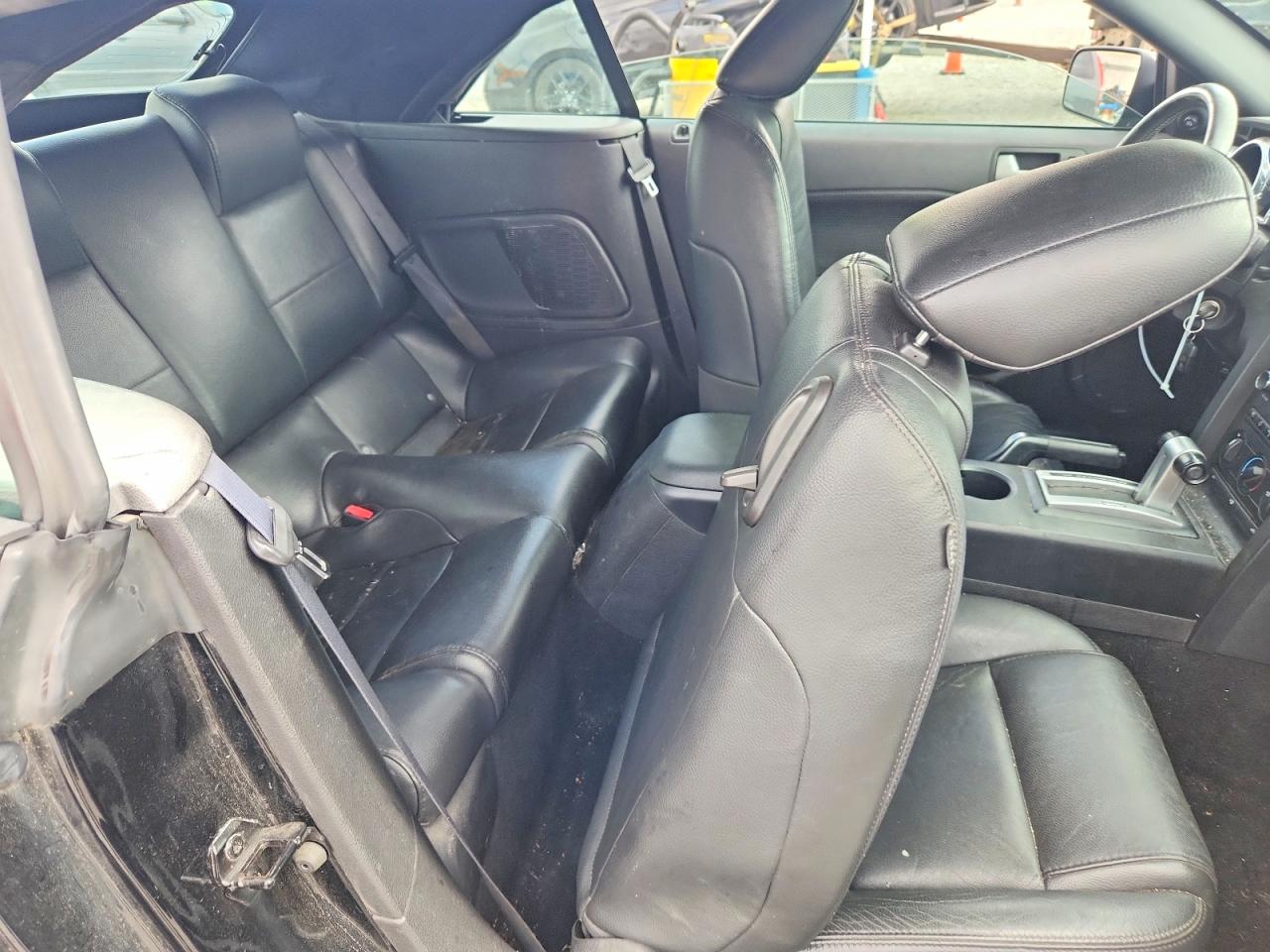 2008 Ford Mustang Black vin: 1ZVHT84N985162591