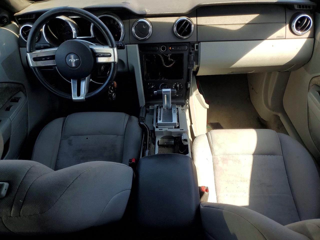 2008 Ford Mustang Серый vin: 1ZVHT84NX85165564