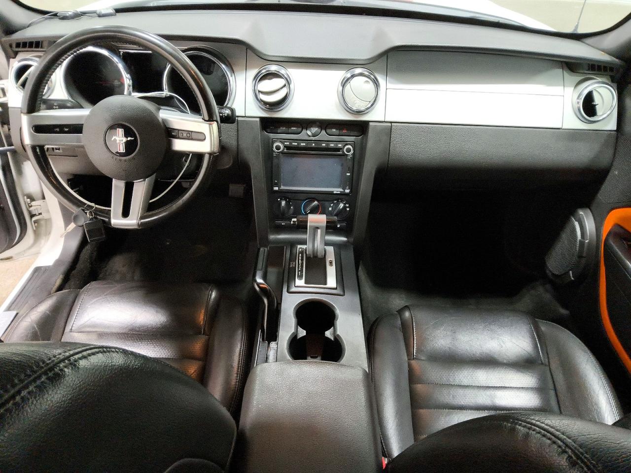 2006 Ford Mustang Gt White vin: 1ZVHT85H165119434