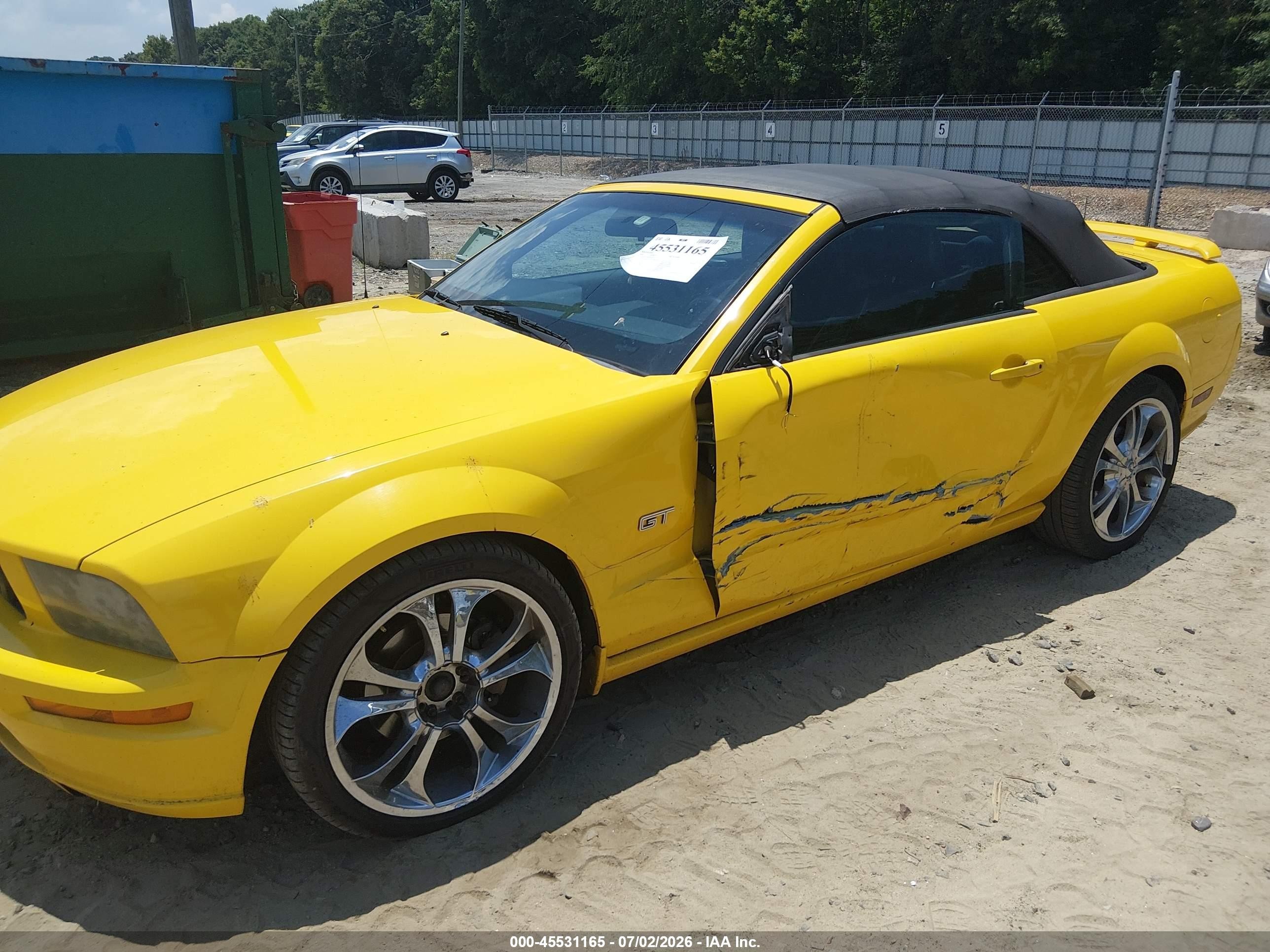 2006 Ford Mustang Gt Yellow vin: 1ZVHT85H365149373