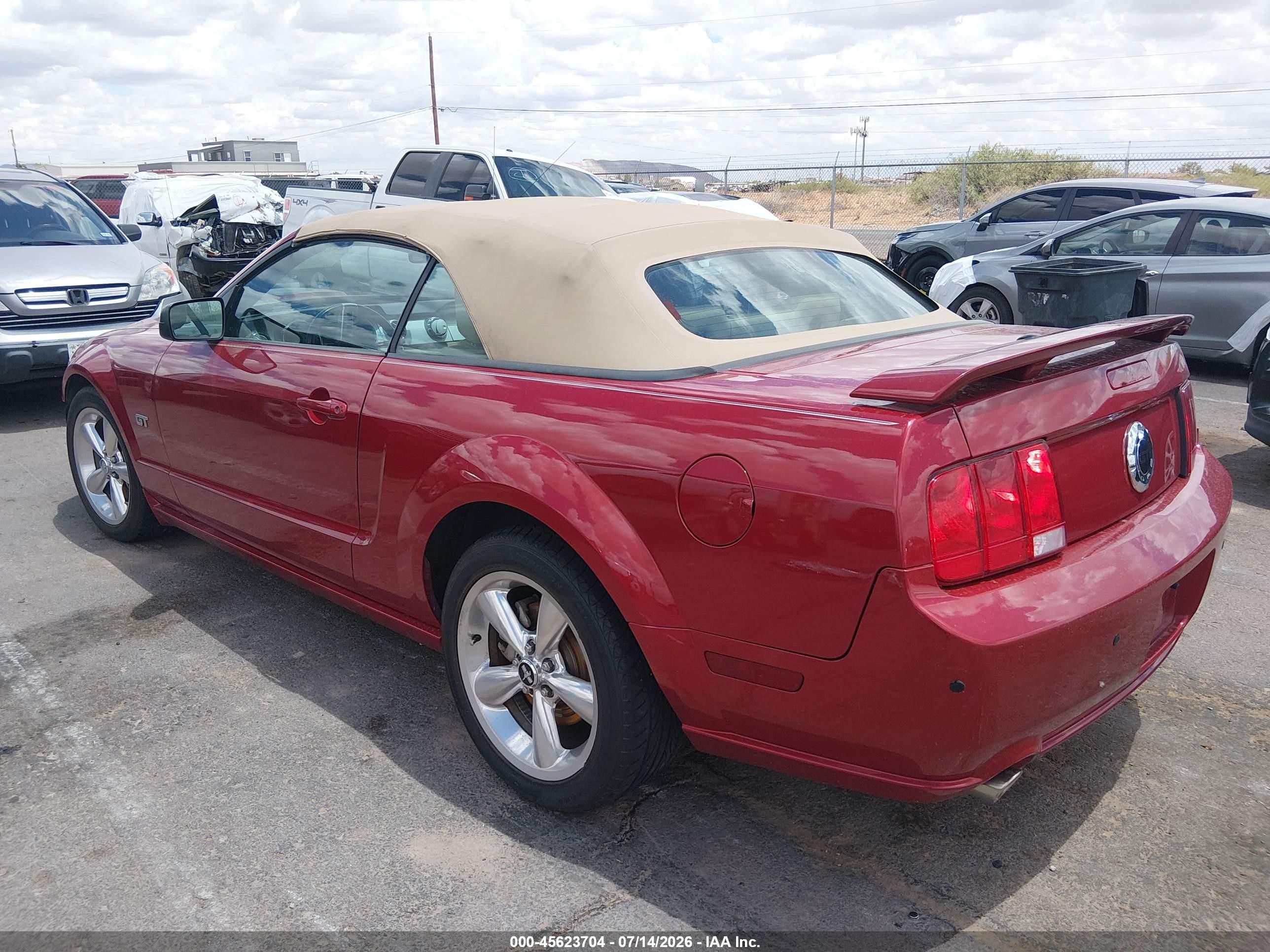 2008 Ford Mustang Gt Deluxe/gt Premium Red vin: 1ZVHT85H585200052