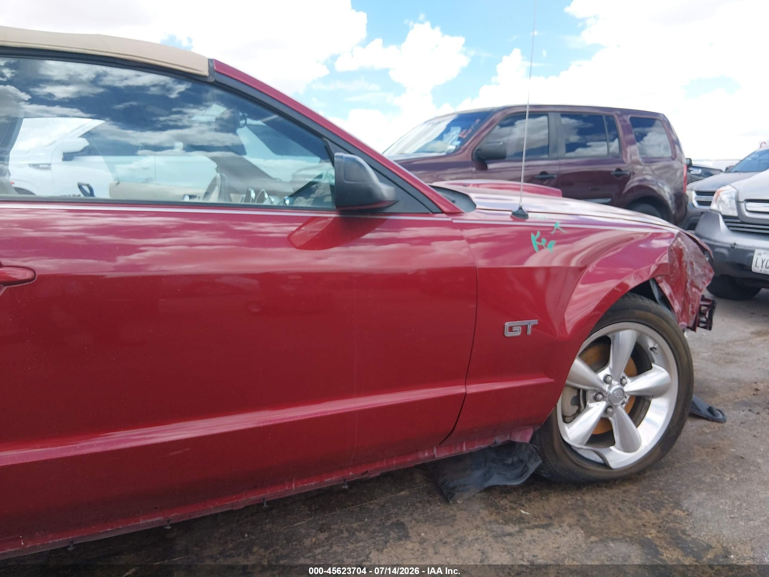 2008 Ford Mustang Gt Deluxe/gt Premium Red vin: 1ZVHT85H585200052