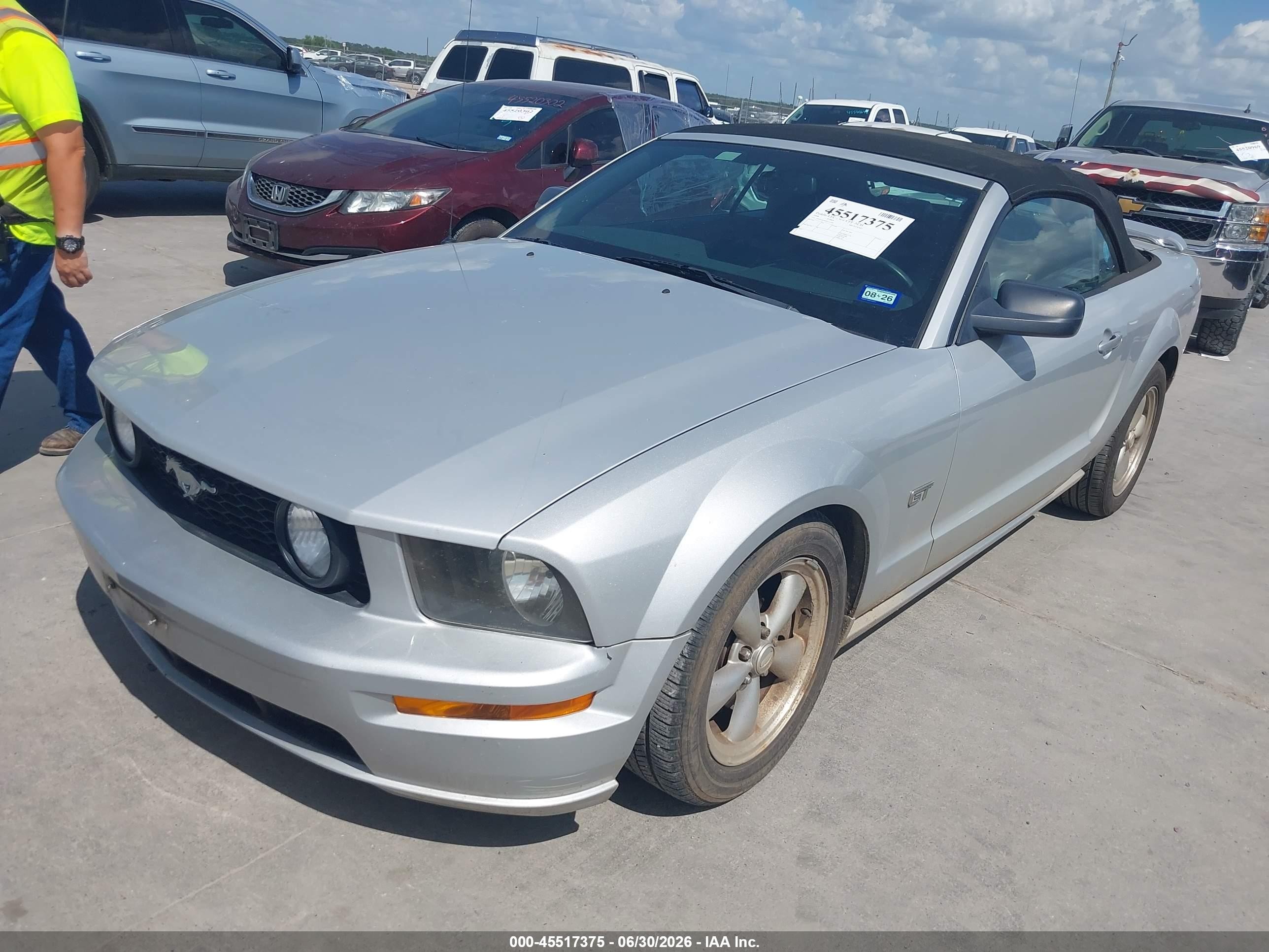 2008 Ford Mustang Gt Deluxe/gt Premium Silver vin: 1ZVHT85H685122249