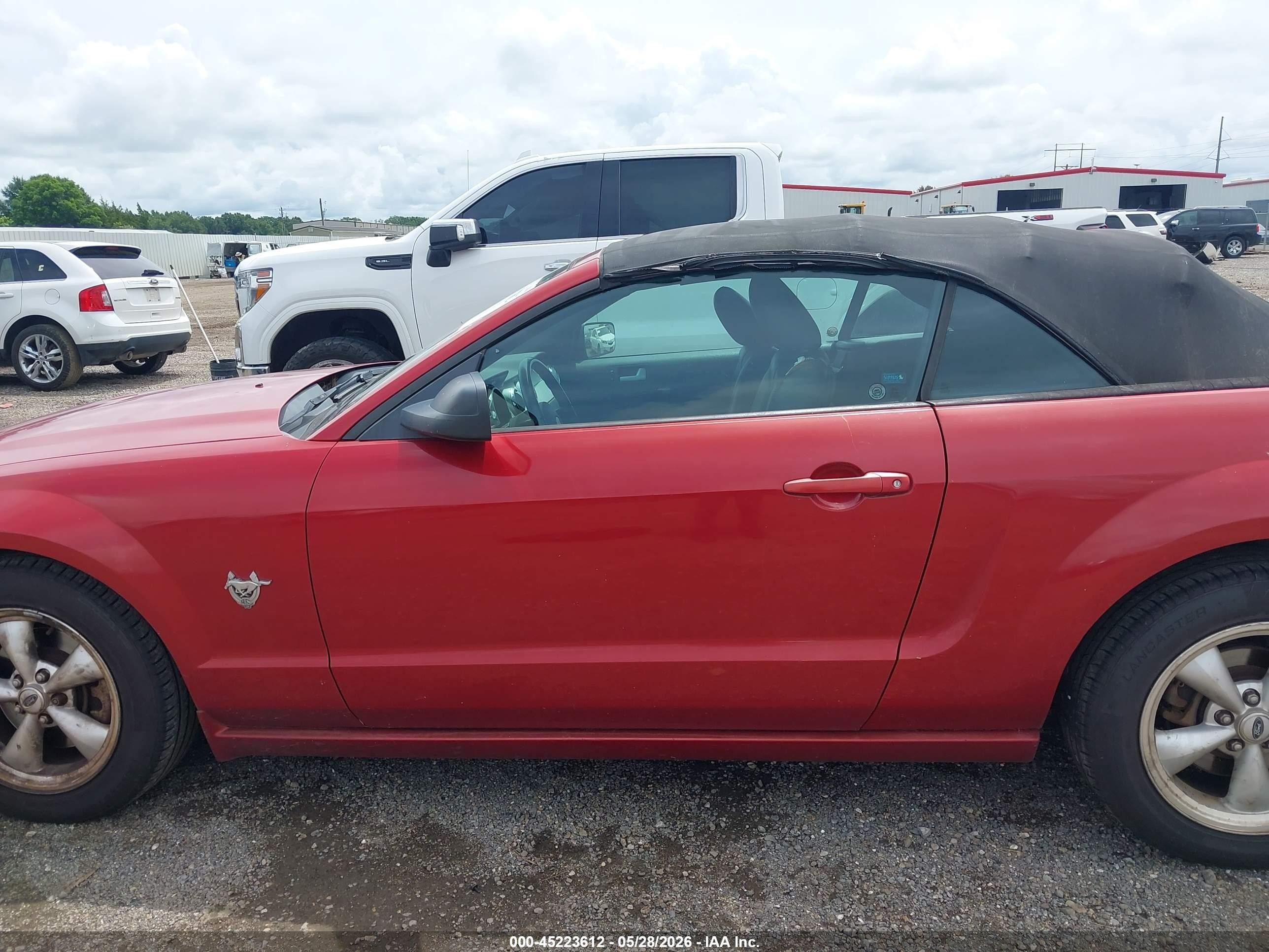 2009 Ford Mustang Gt Premium Silver vin: 1ZVHT85H695101399