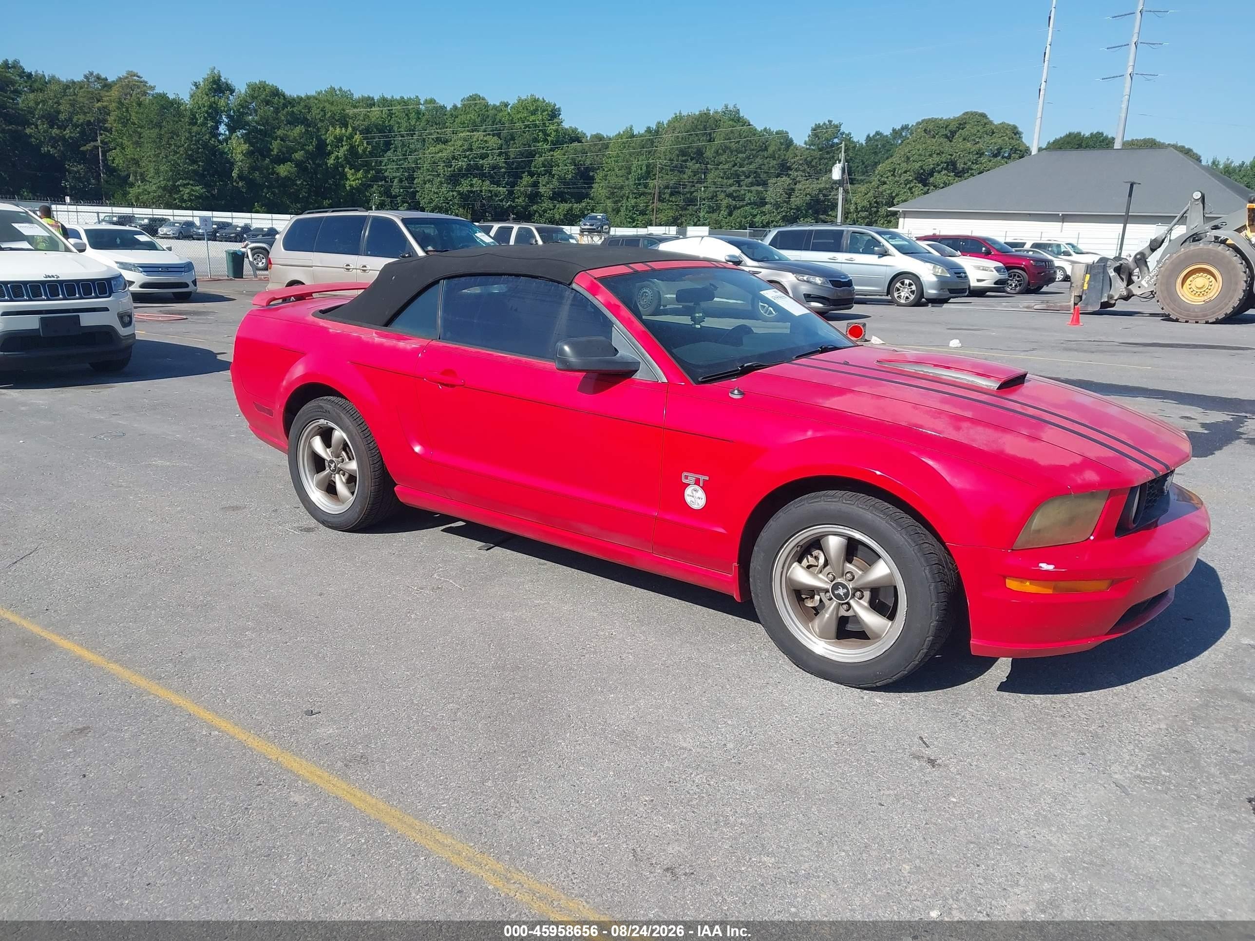 2007 Ford Mustang Gt Deluxe/gt Premium Red vin: 1ZVHT85H775328873