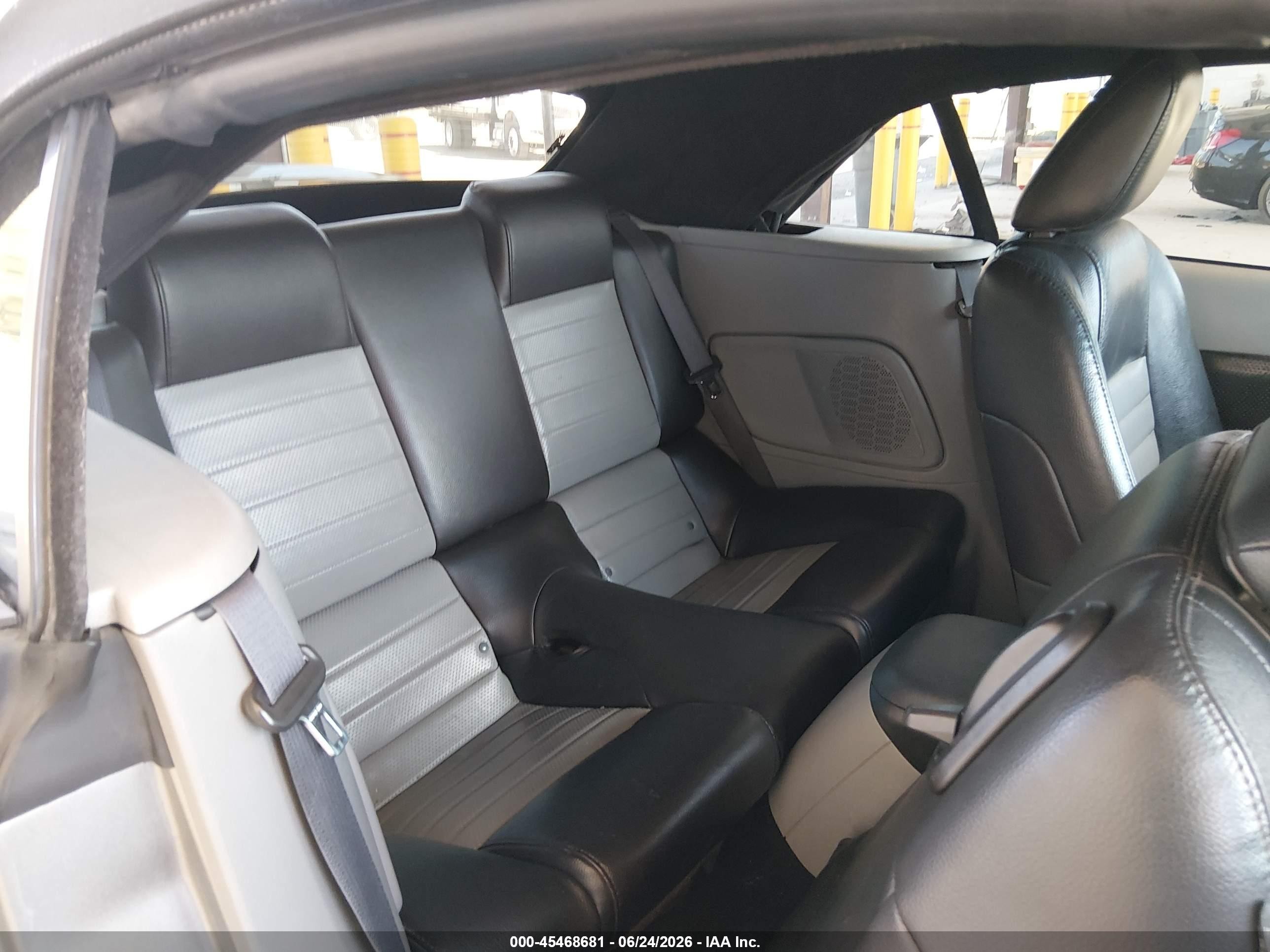 2009 Ford Mustang Gt Silver vin: 1ZVHT85H895121587