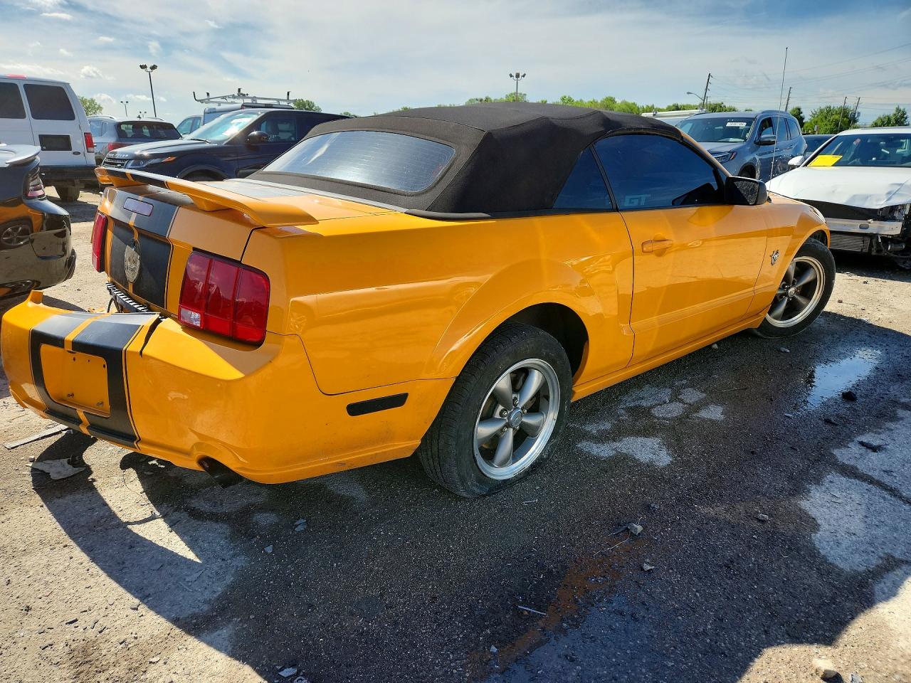 2009 Ford Mustang Gt Orange vin: 1ZVHT85H895142164