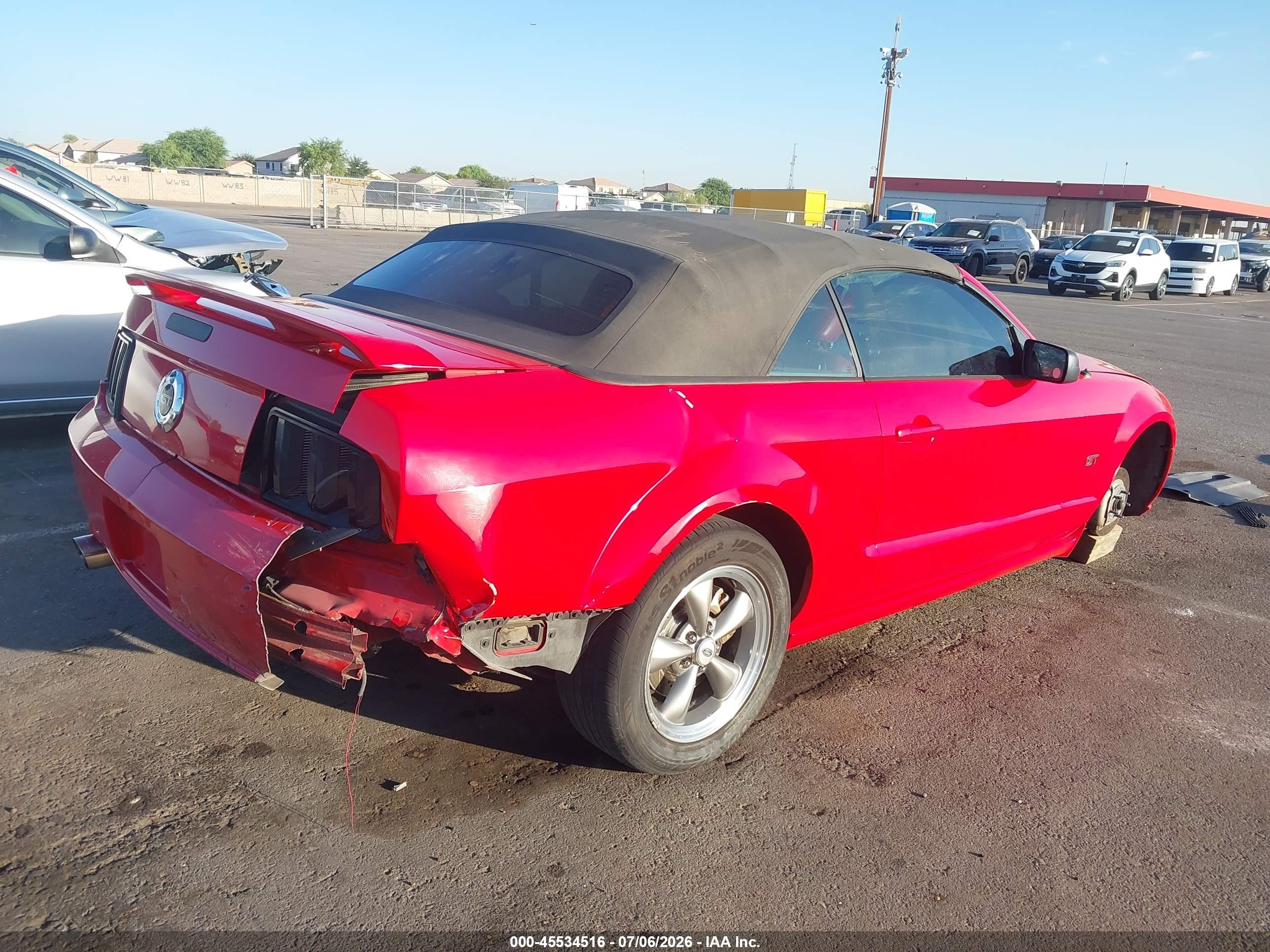 2006 Ford Mustang Gt Red vin: 1ZVHT85H965110156